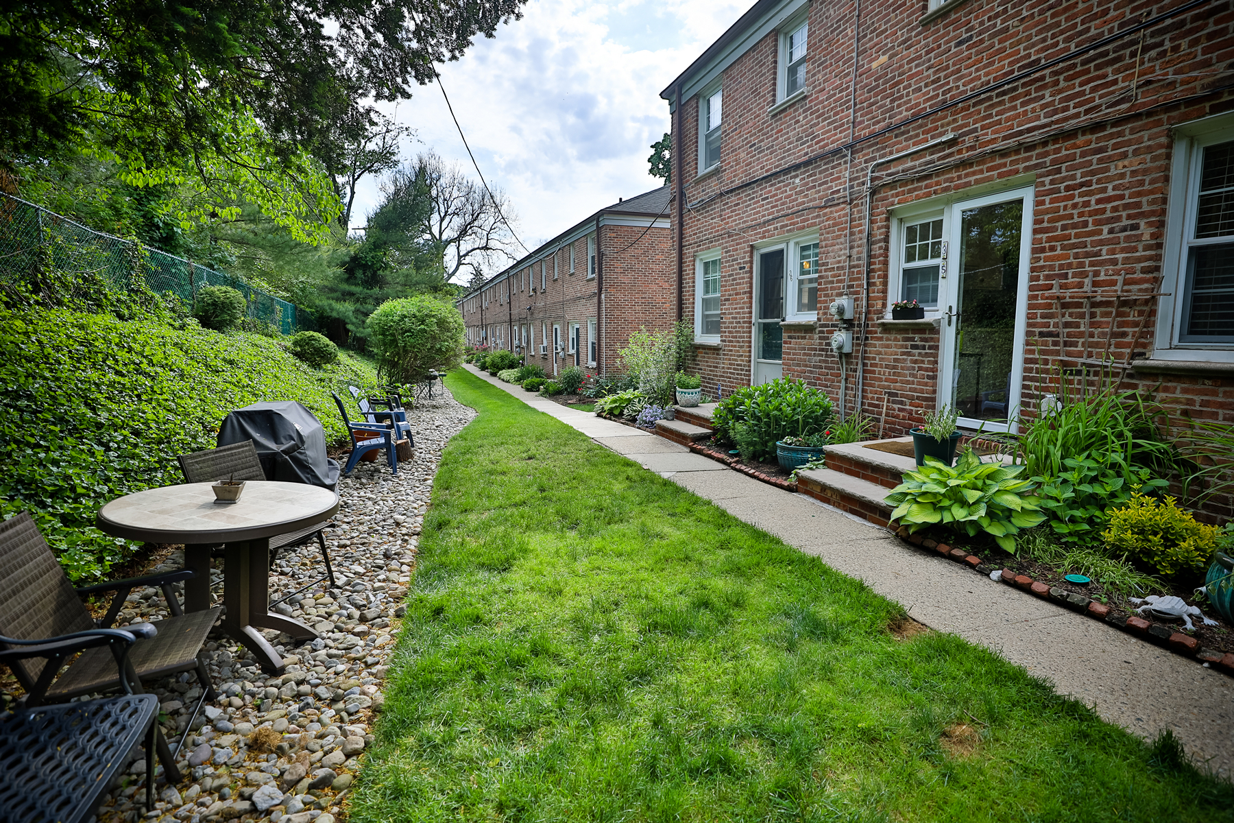 417 Morris Avenue, #35