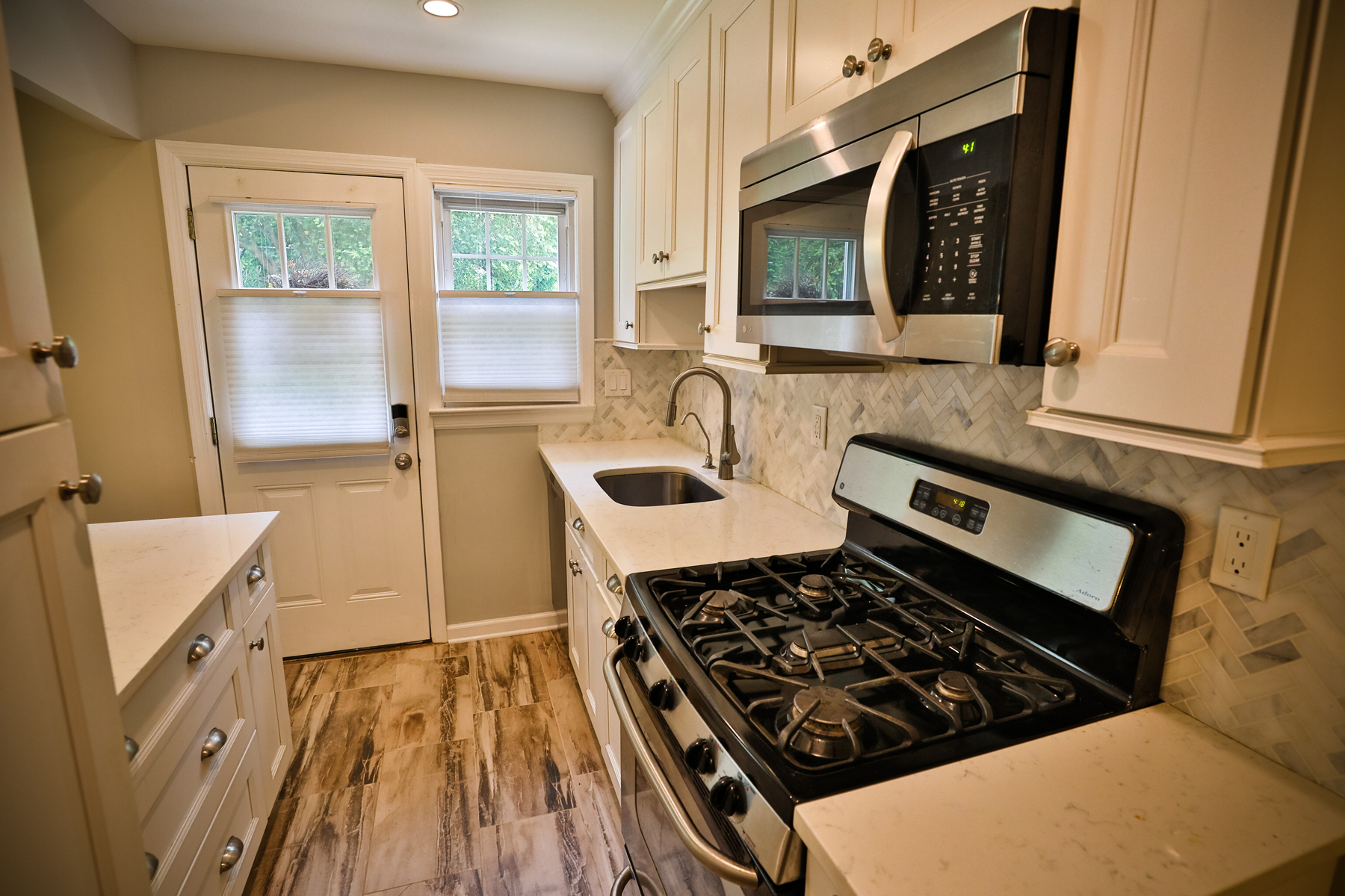 417 Morris Avenue, #35