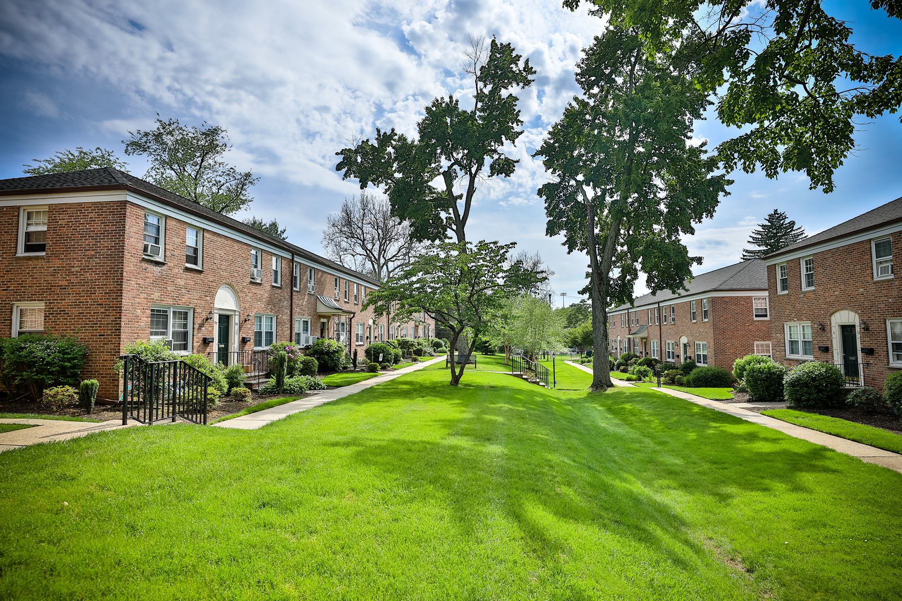 417 Morris Avenue, #35