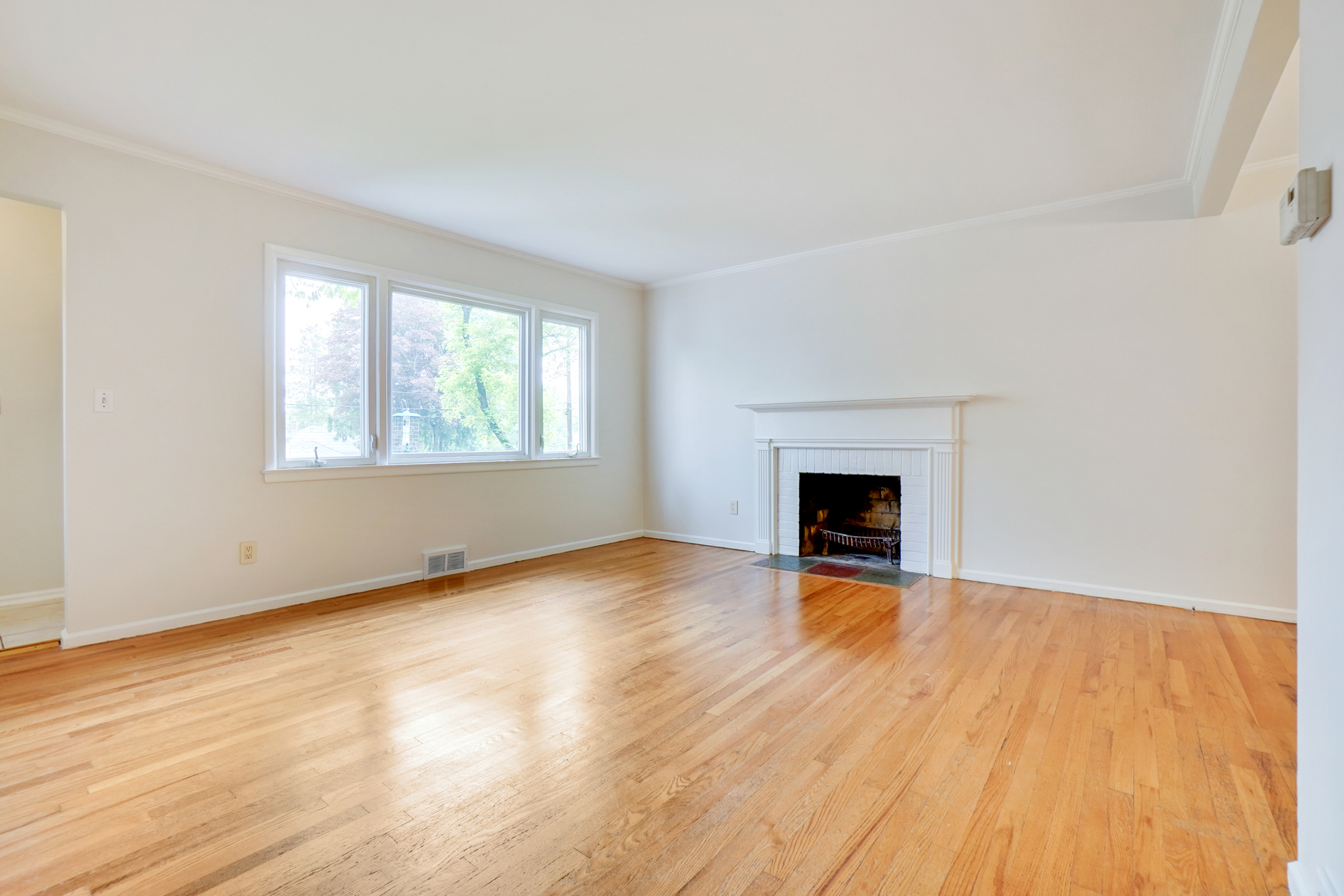 52 Forest Road