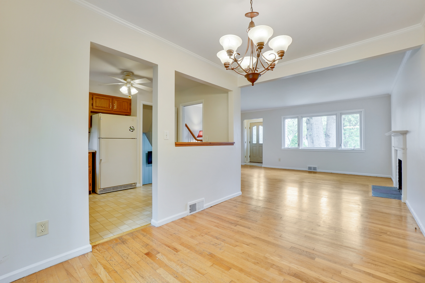 52 Forest Road