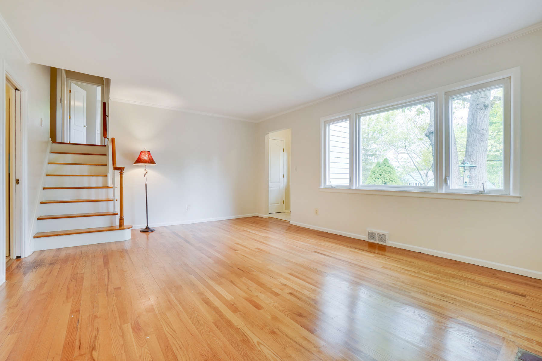 52 Forest Road