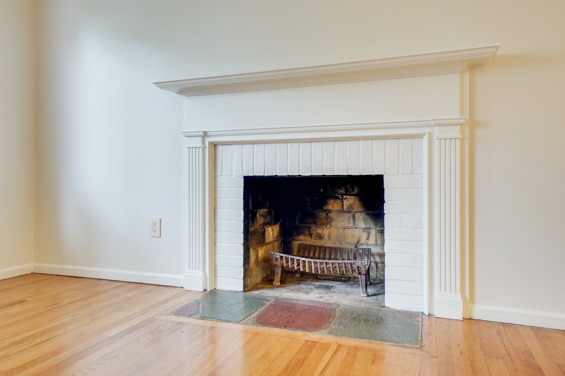 52 Forest Road