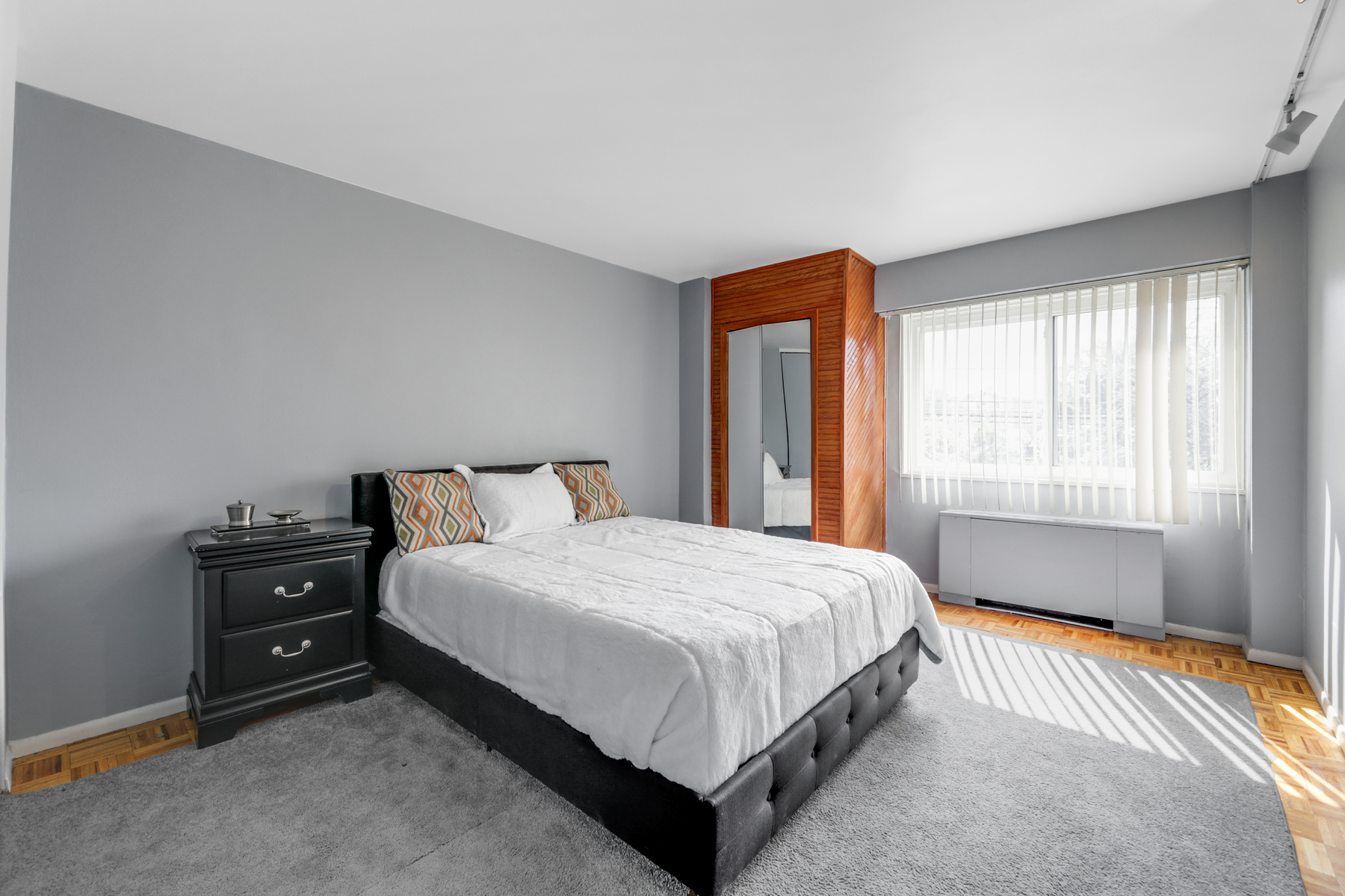 2185 Lemoine Avenue, #2B 