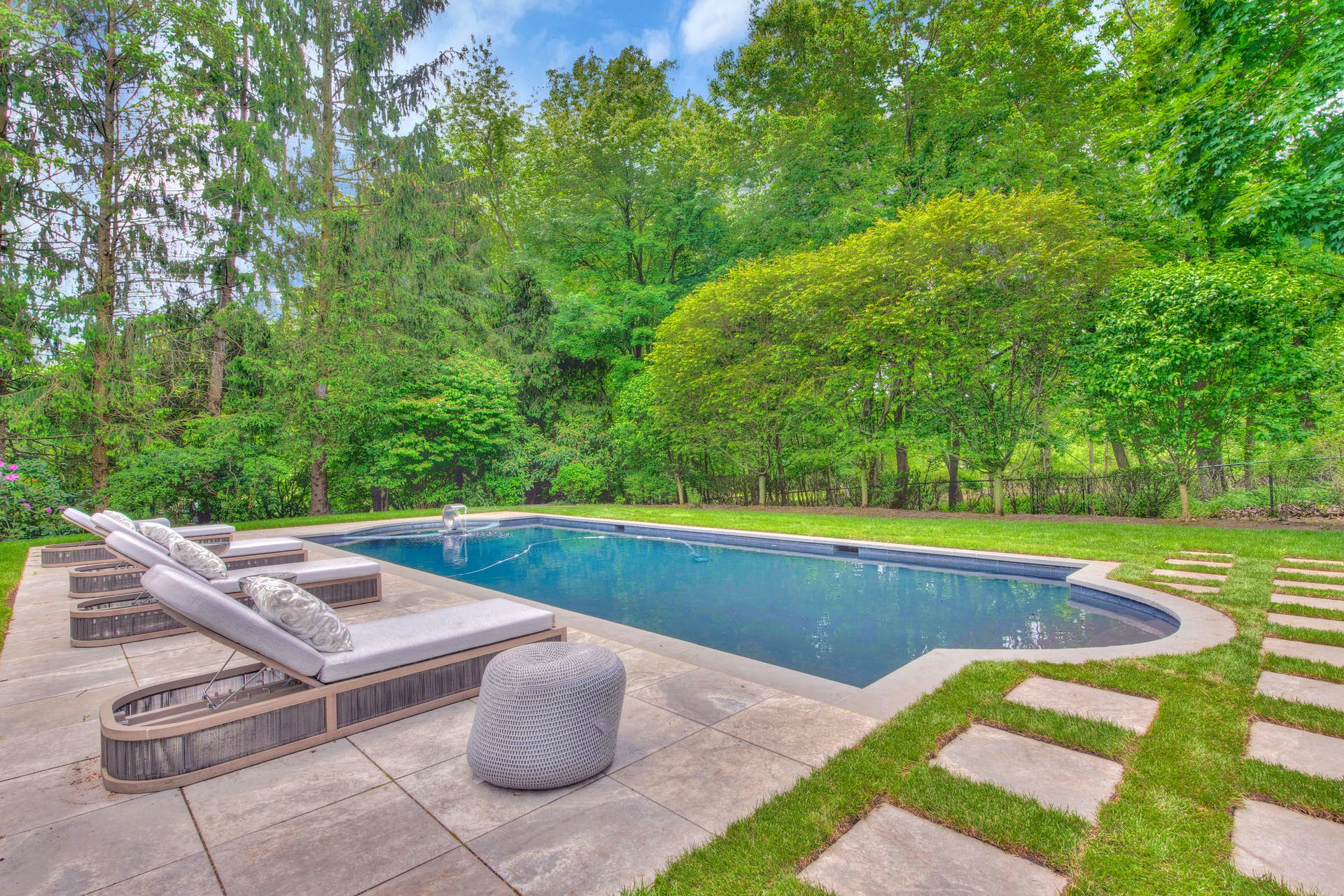 120 Delaware Lane