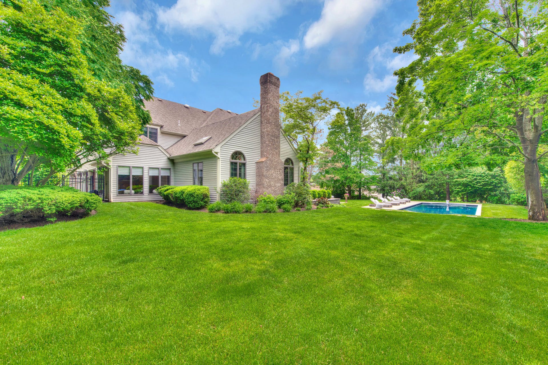120 Delaware Lane