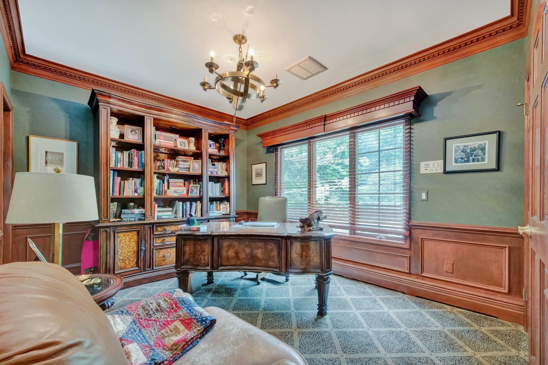 120 Delaware Lane