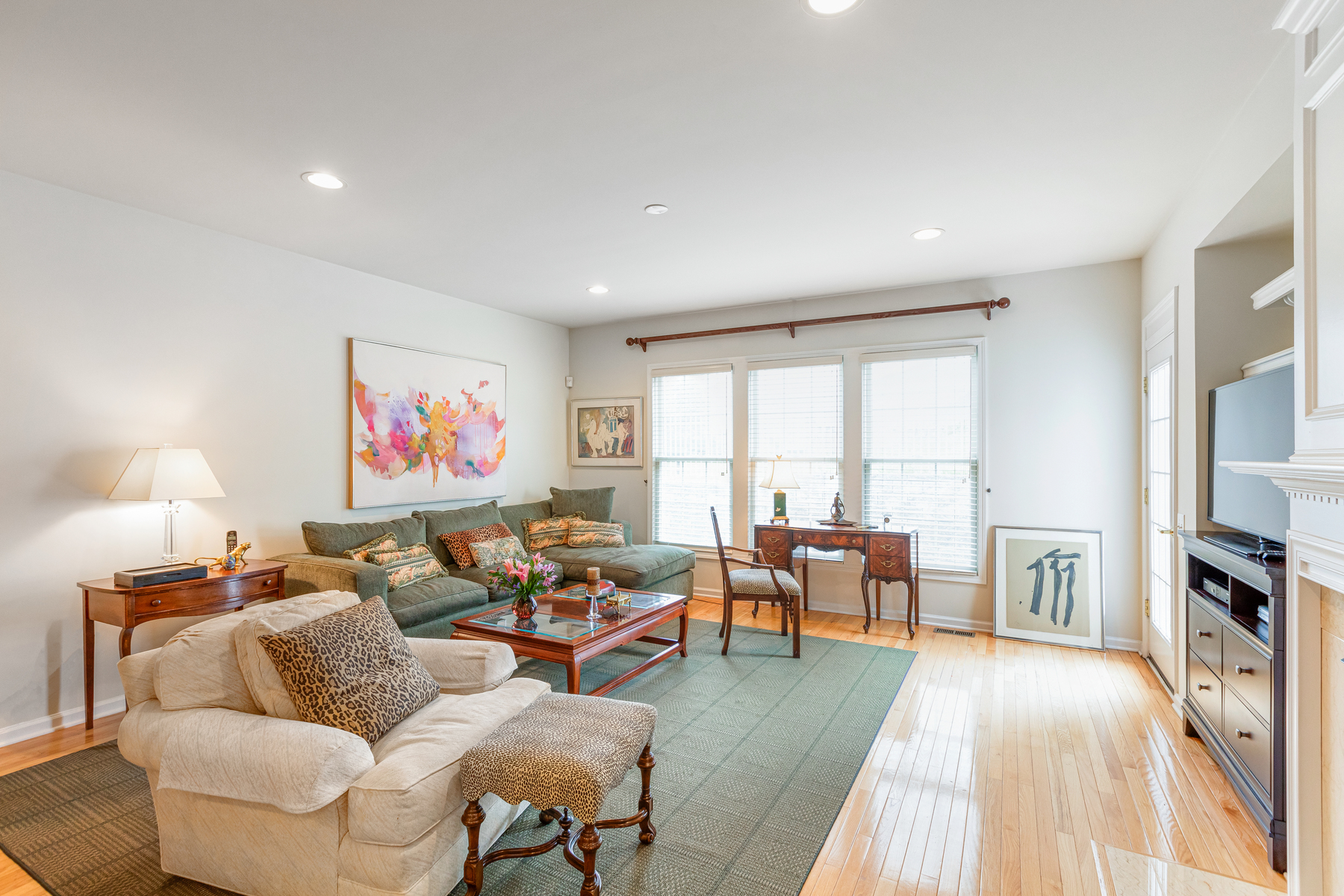76 Hickory Hill Boulevard