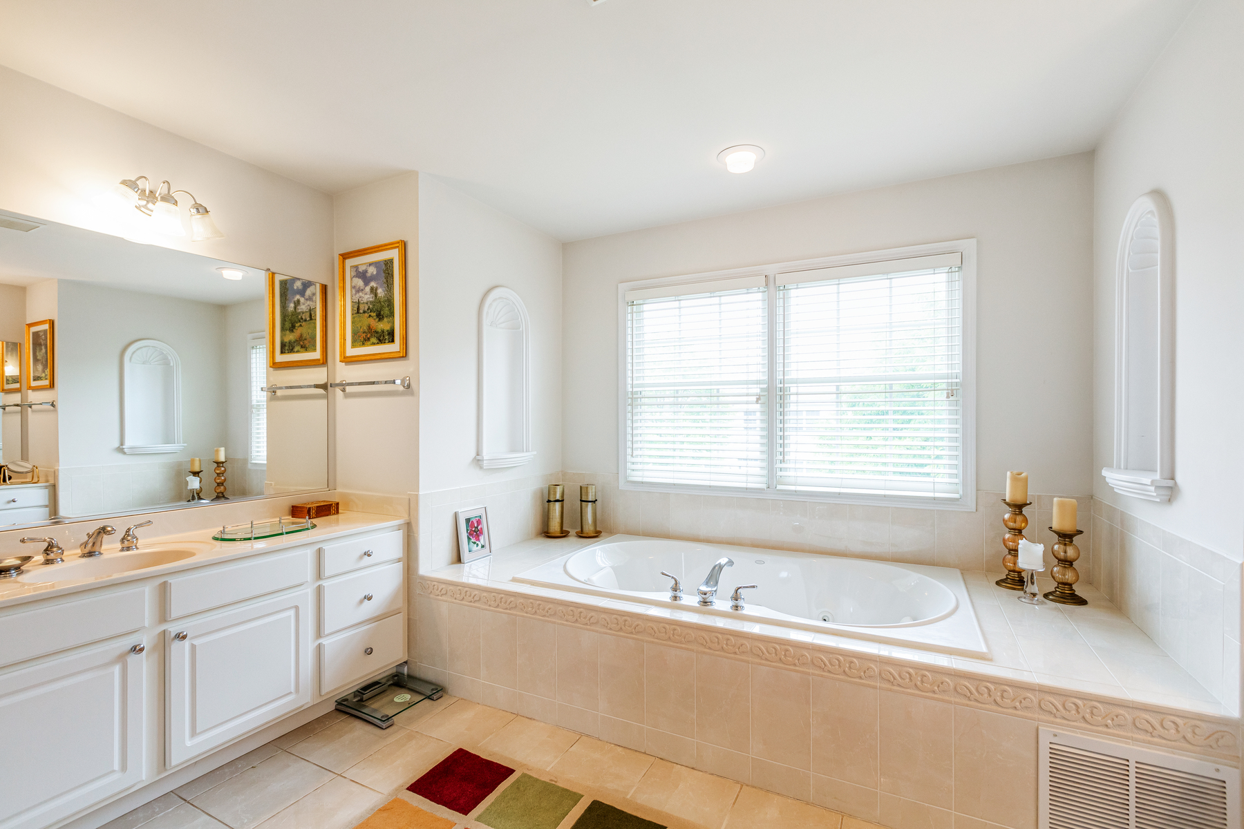 76 Hickory Hill Boulevard