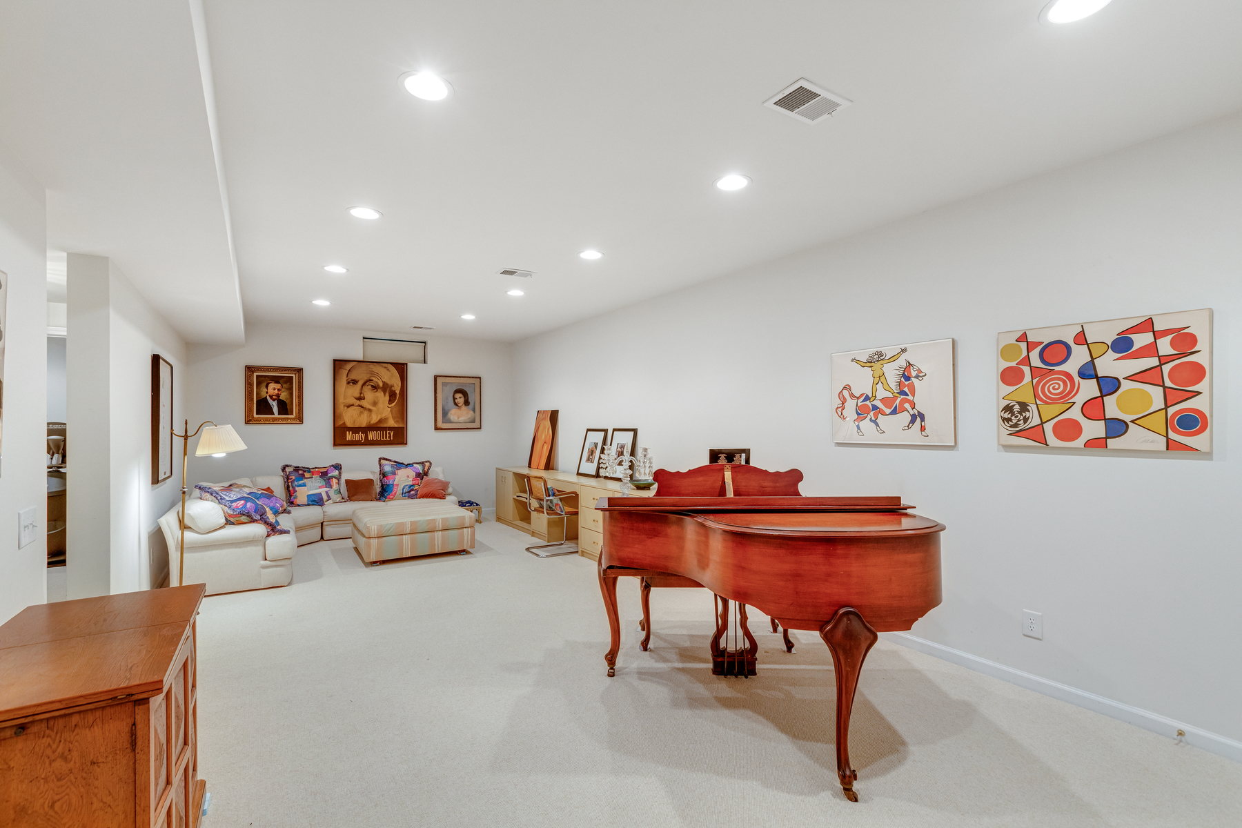 76 Hickory Hill Boulevard