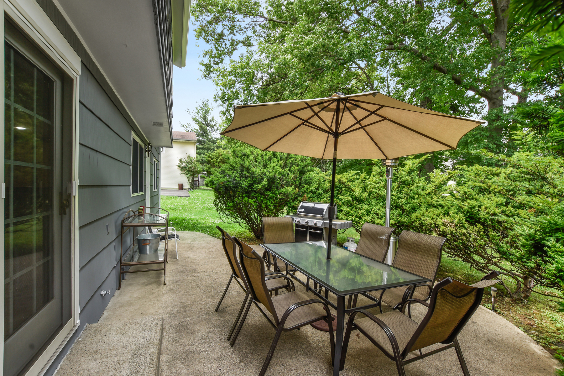 6 Tuxedo Drive