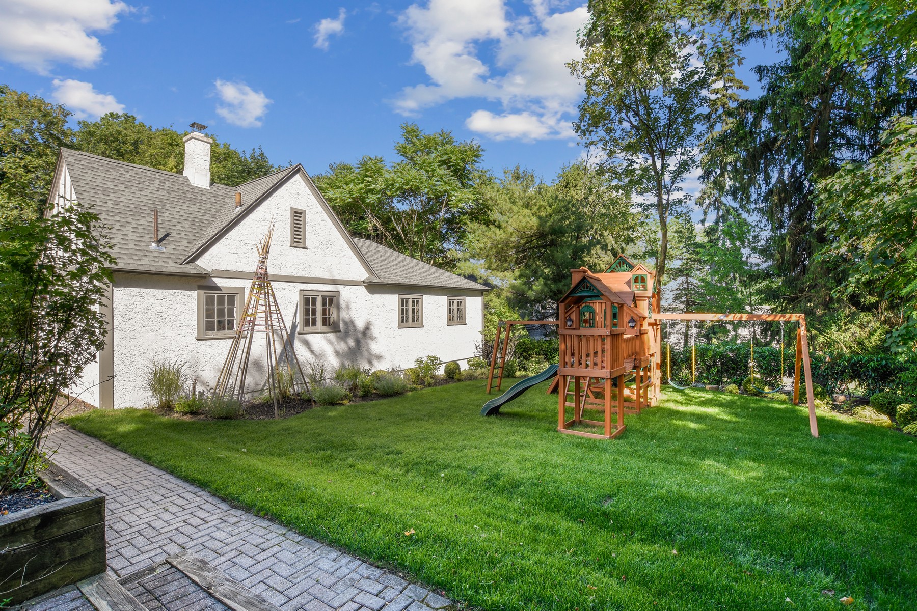 33 Prospect Avenue