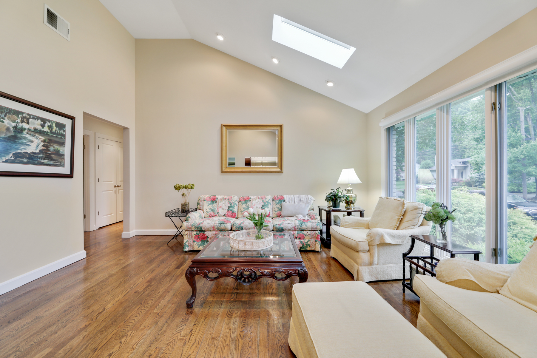 16 Knollwood Drive