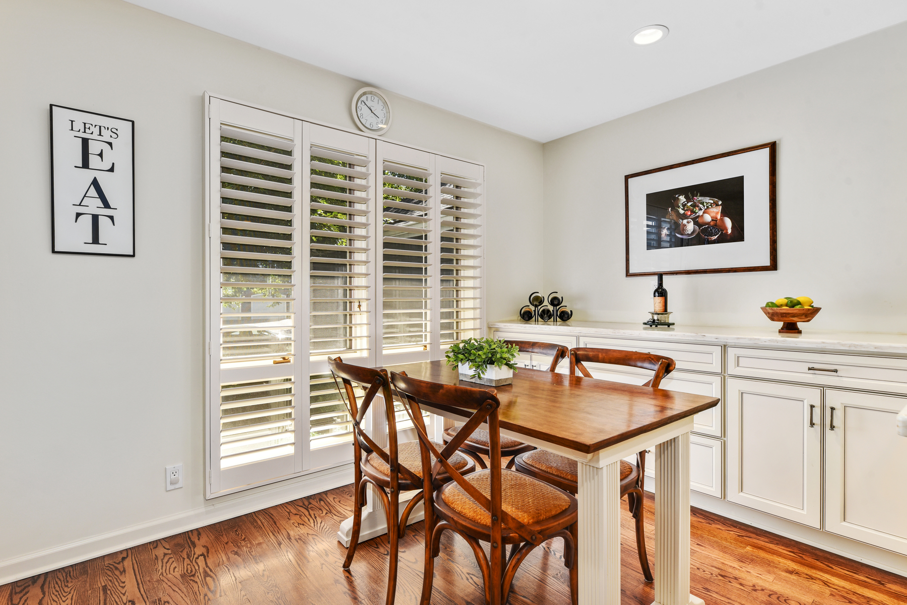 6 Sherwood Drive