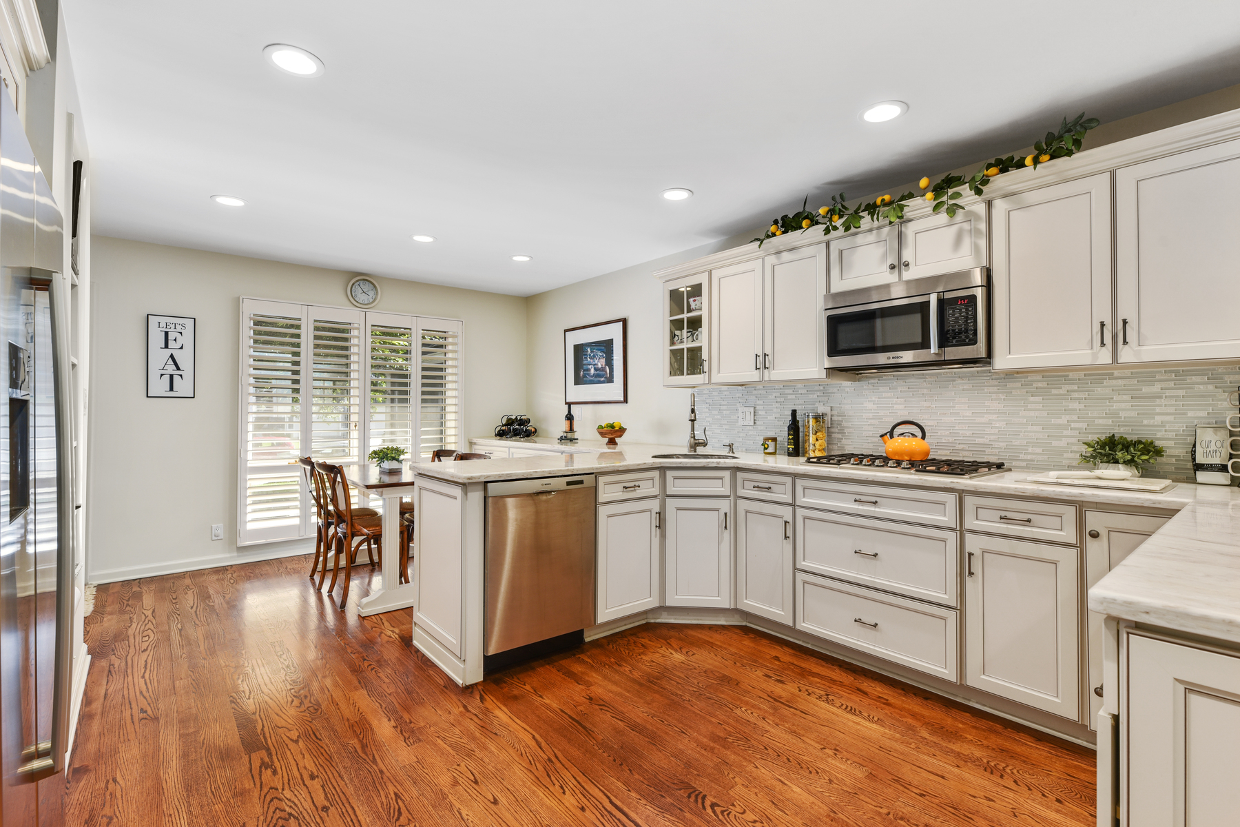 6 Sherwood Drive