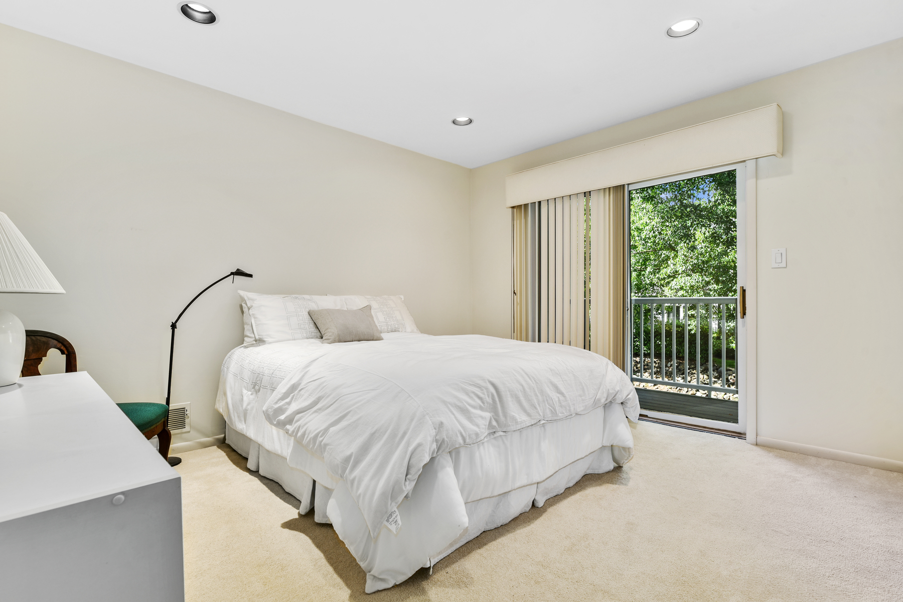 6 Sherwood Drive