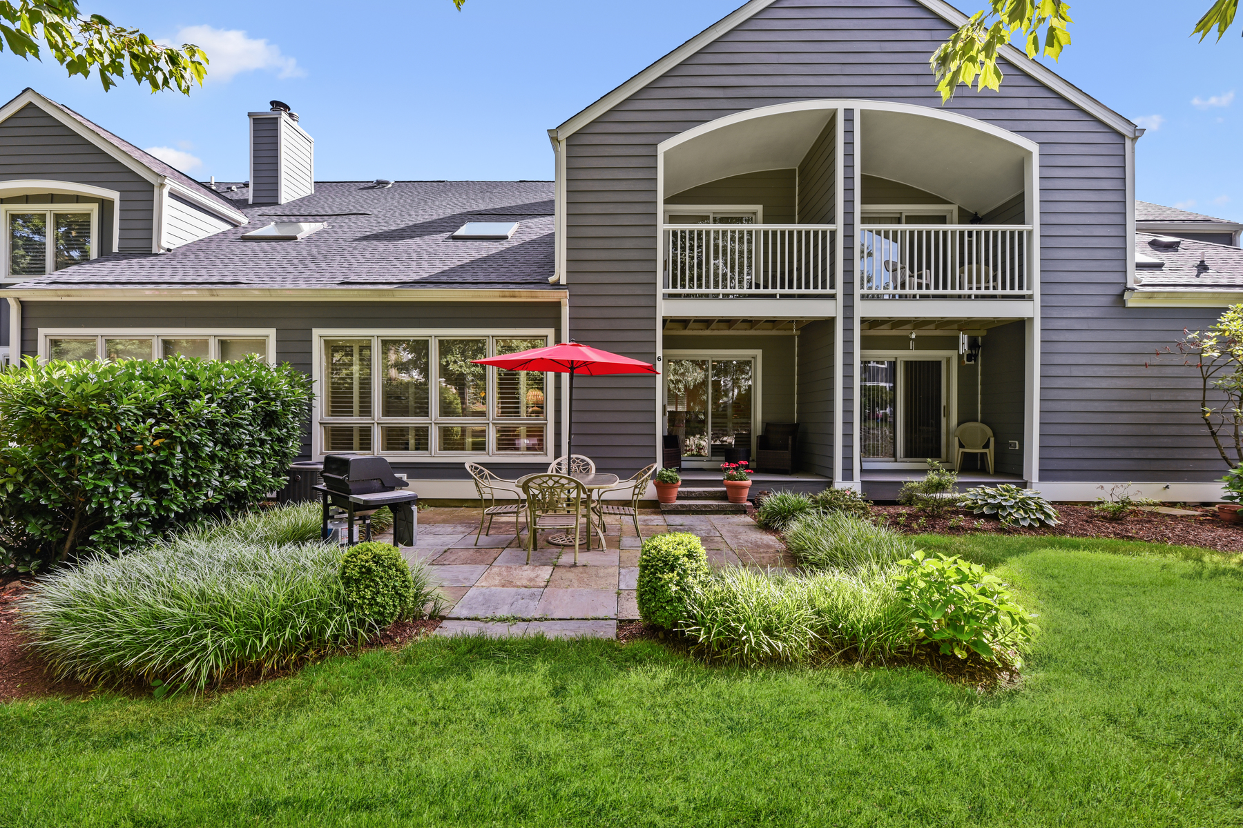 6 Sherwood Drive