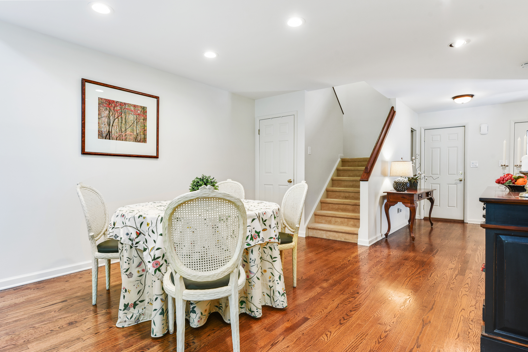 6 Sherwood Drive