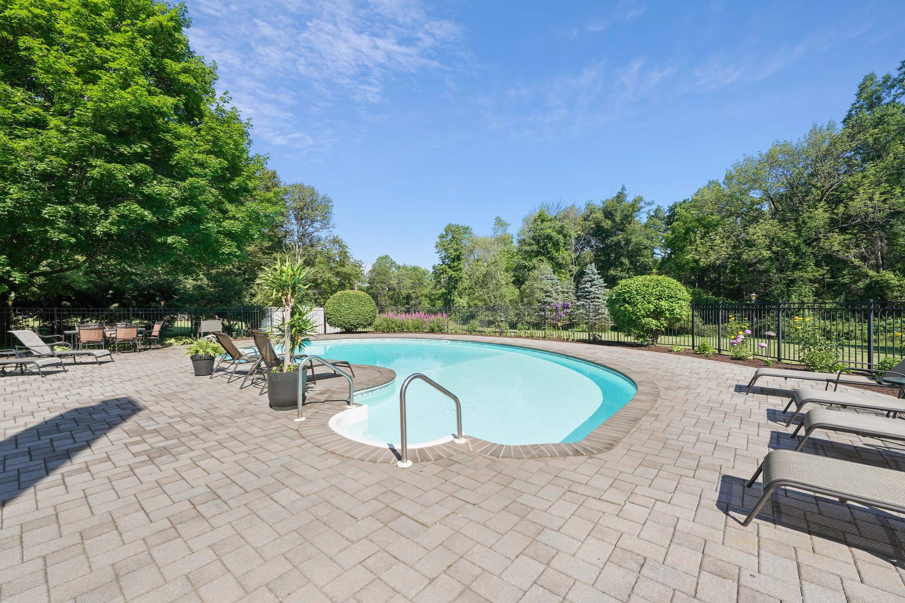 31 Glen Ridge Drive