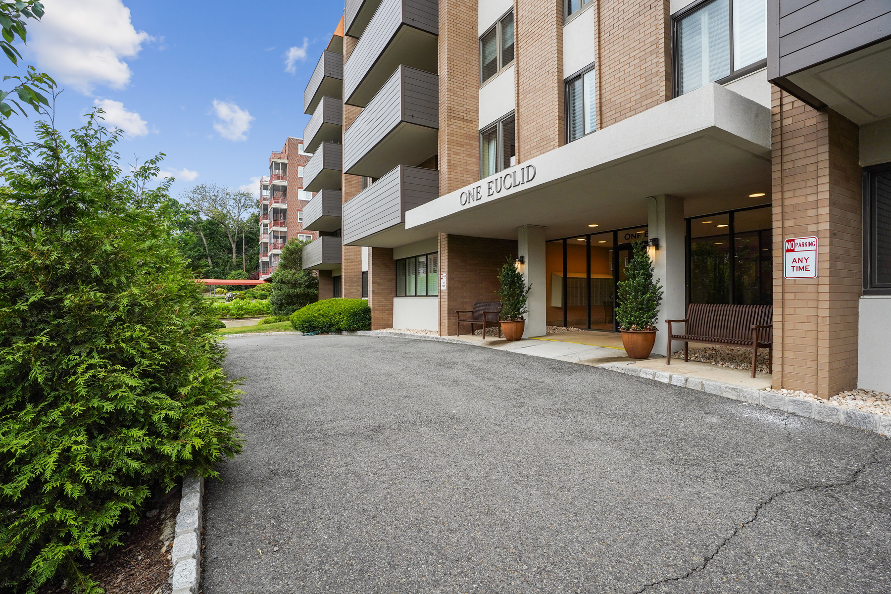 1 Euclid Avenue, #6D 