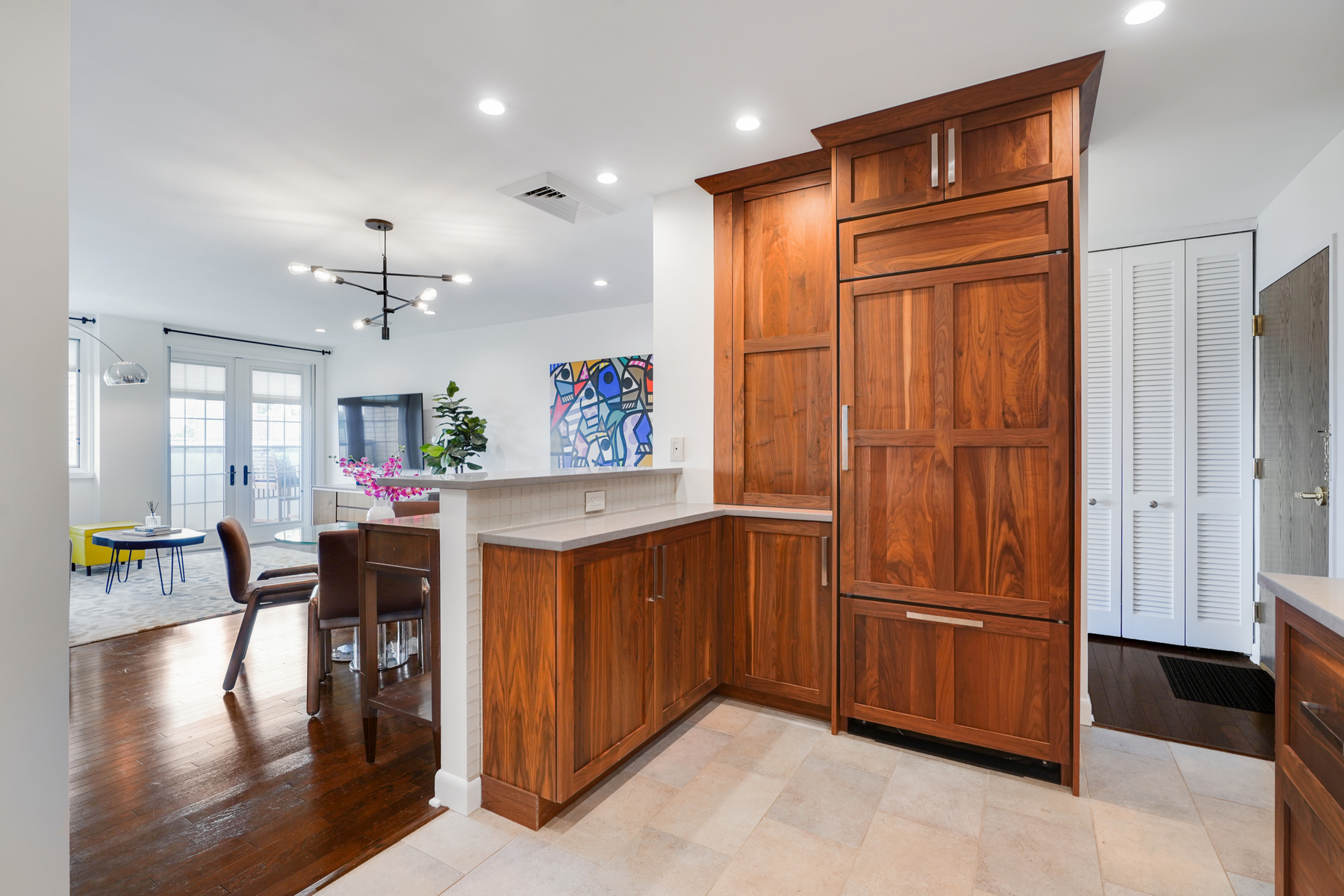 1 Euclid Avenue, #6D 