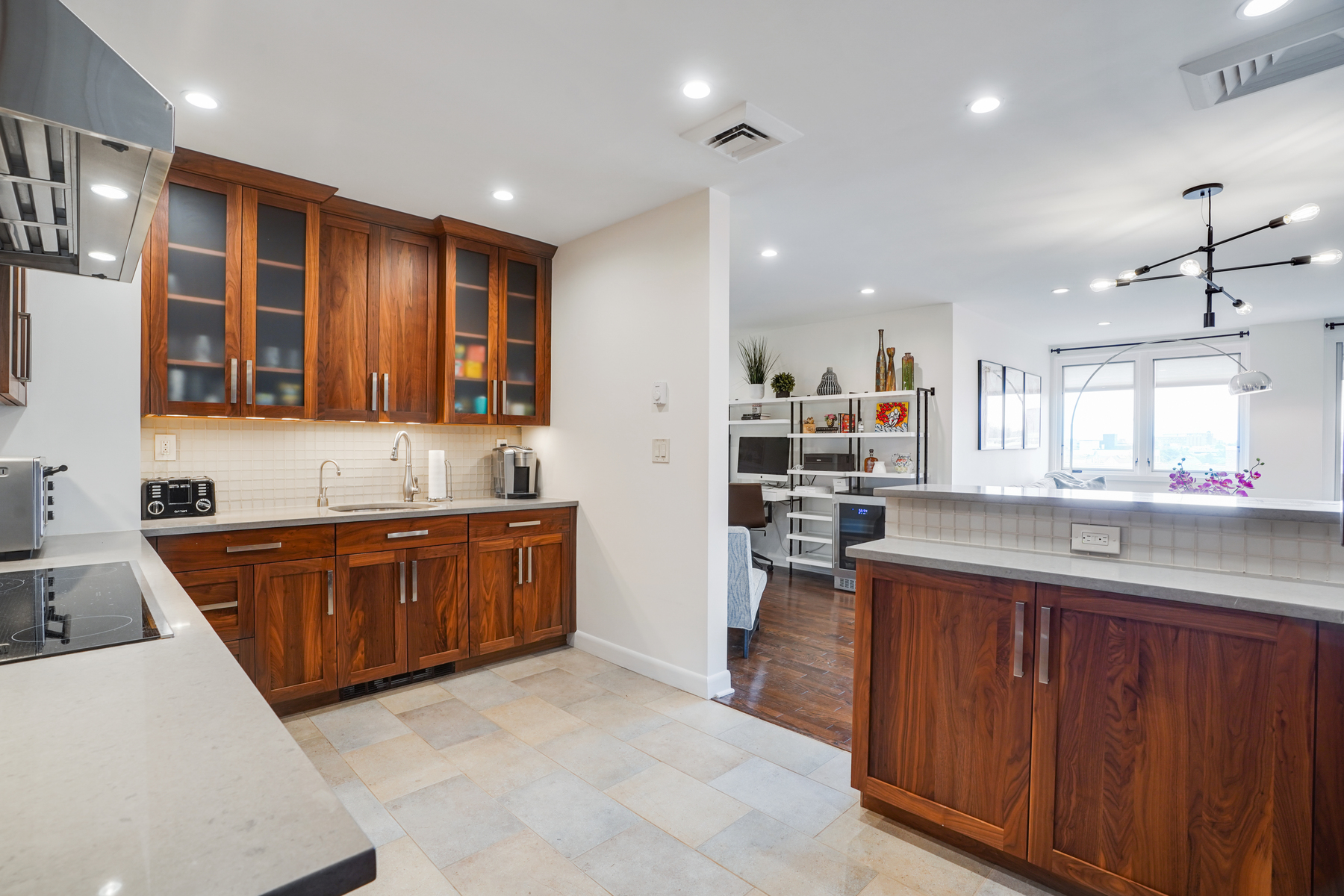 1 Euclid Avenue, #6D 