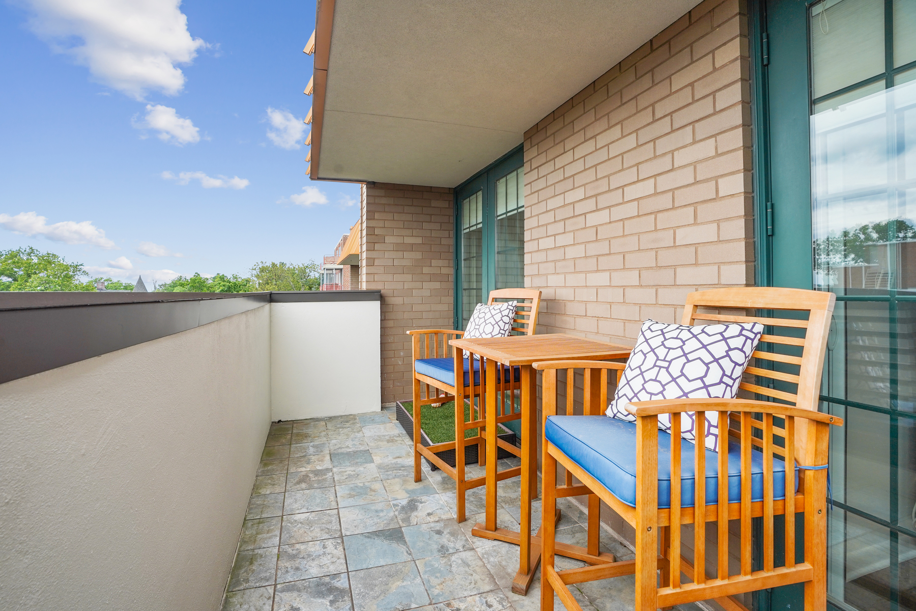 1 Euclid Avenue, #6D 