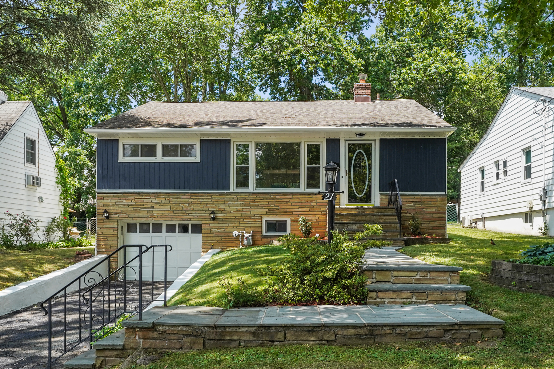 21 Locust Avenue