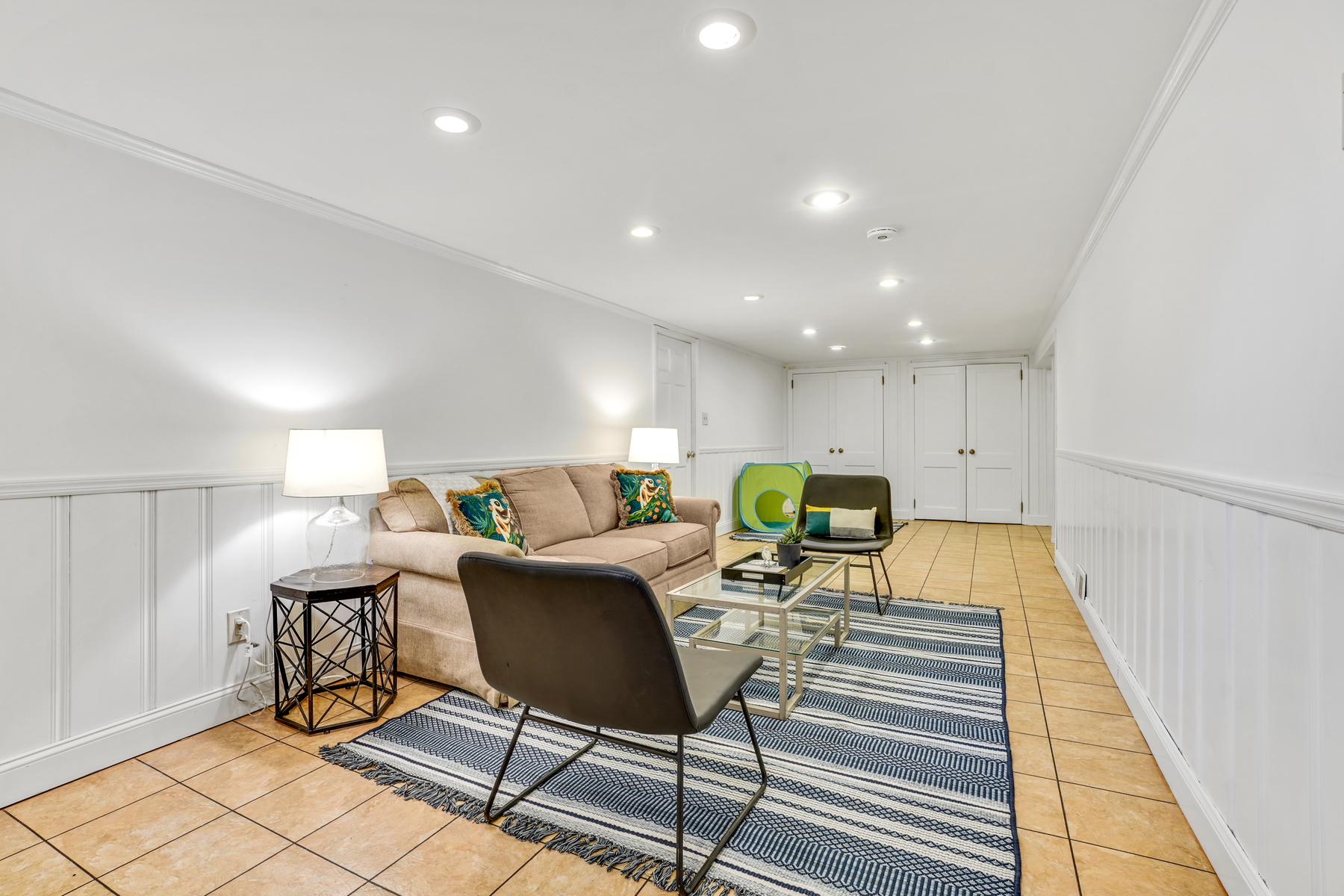 21 Locust Avenue
