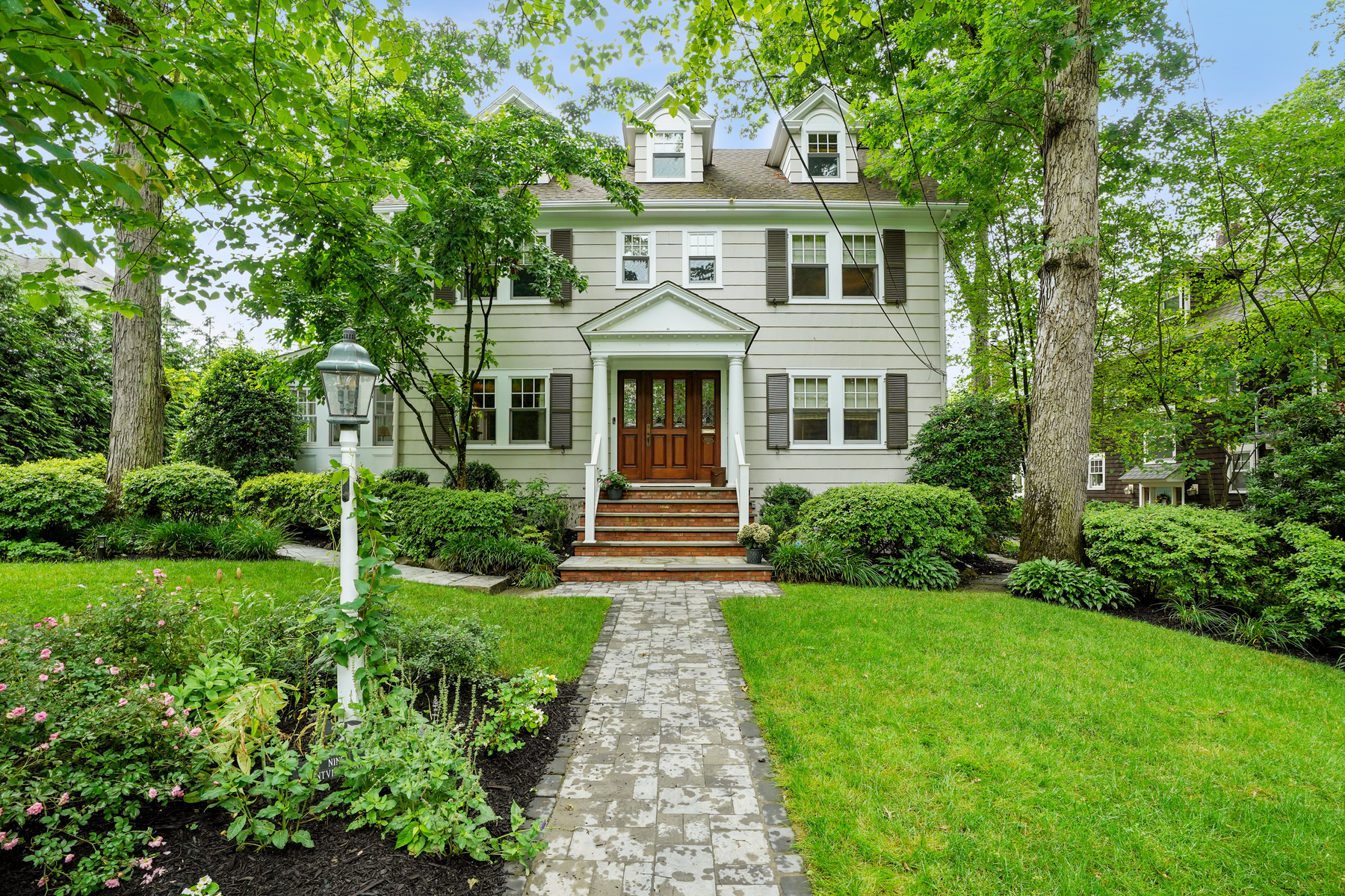 9 Montview Road
