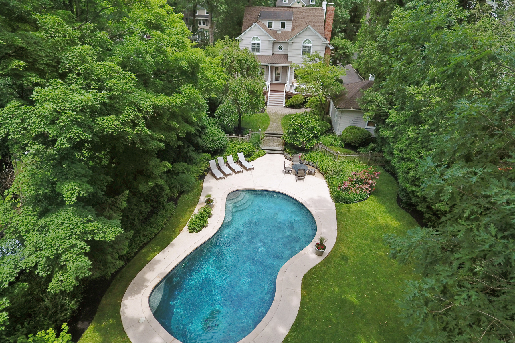 9 Montview Road