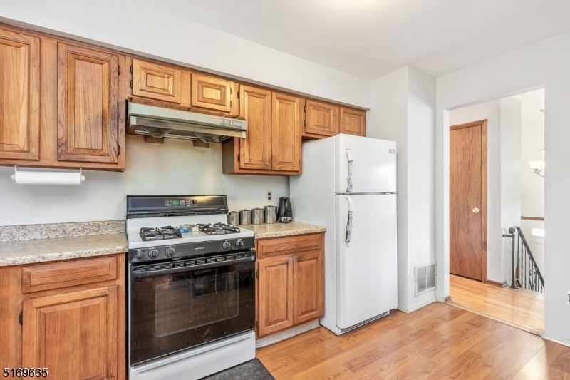 956 New Dover Rd