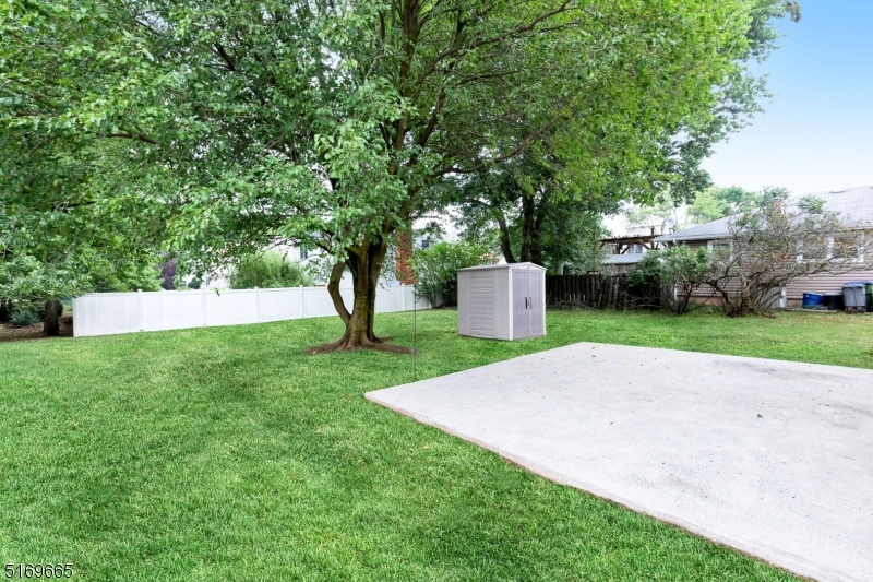 956 New Dover Rd