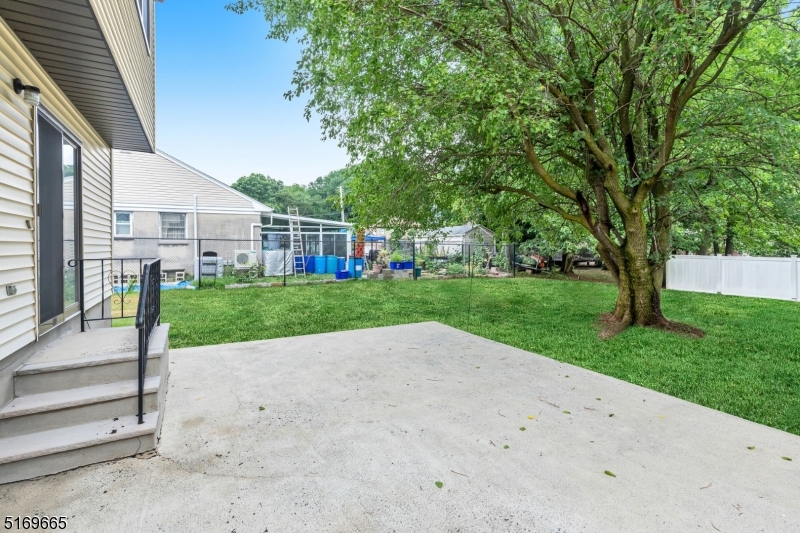 956 New Dover Rd