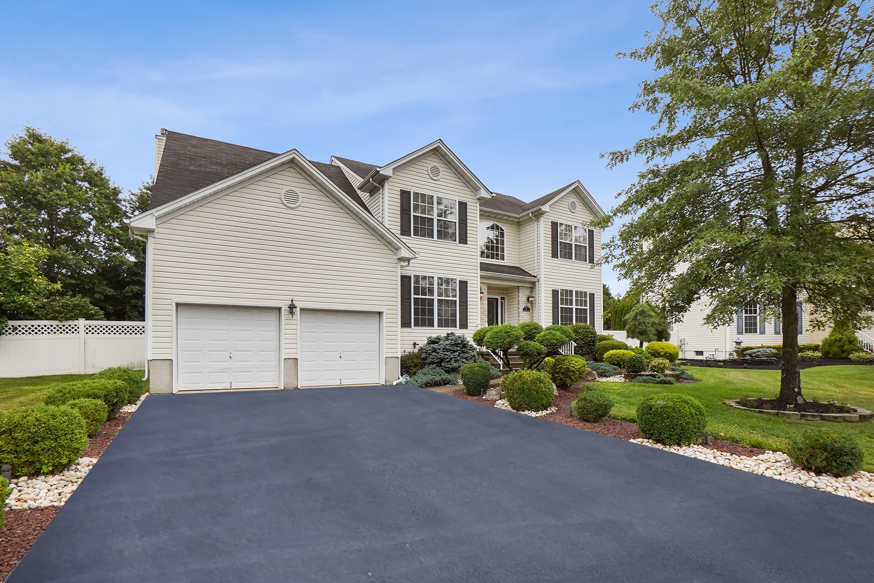 5 Cabin Brook Crescent