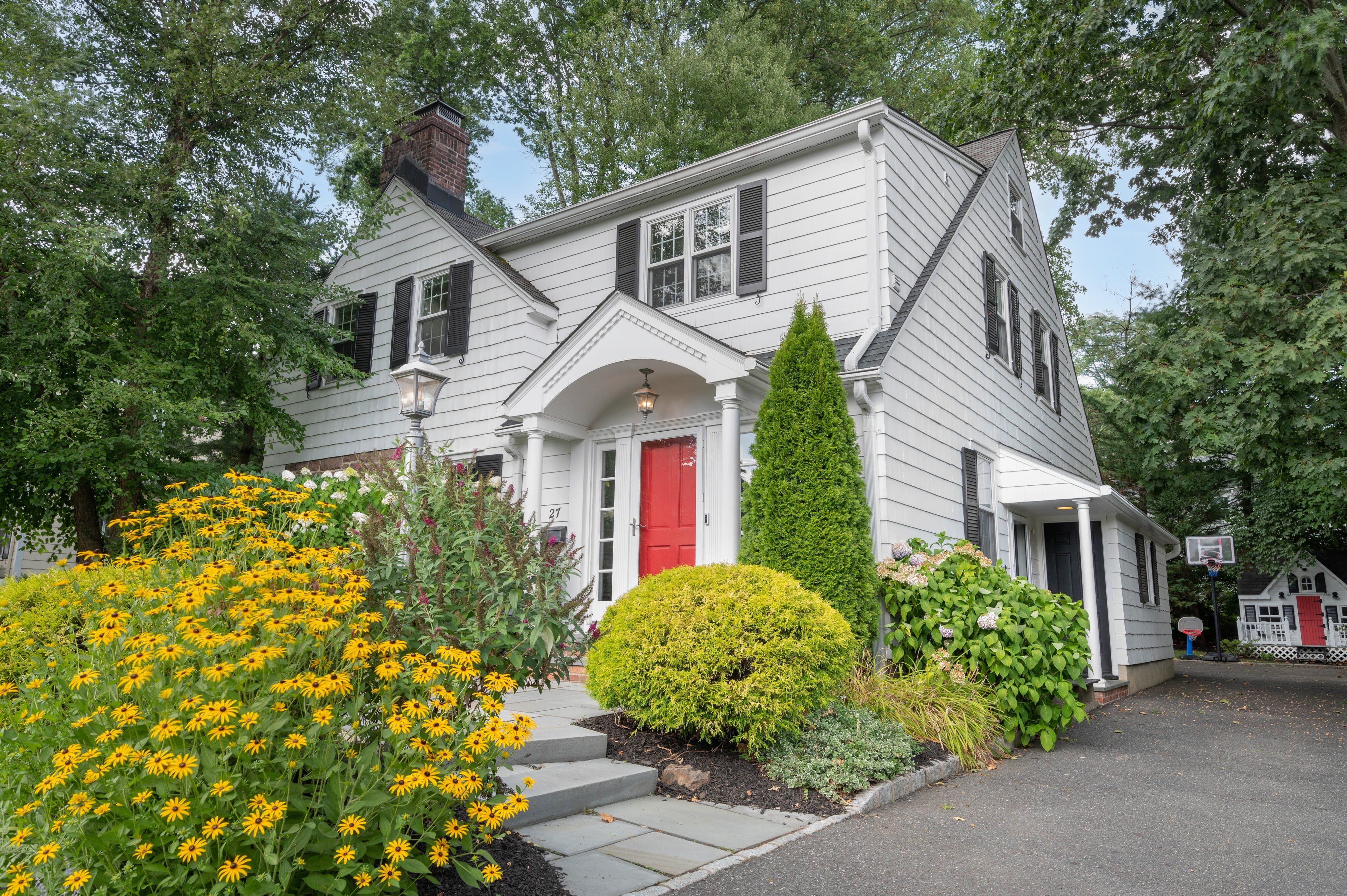 27 Colony Drive