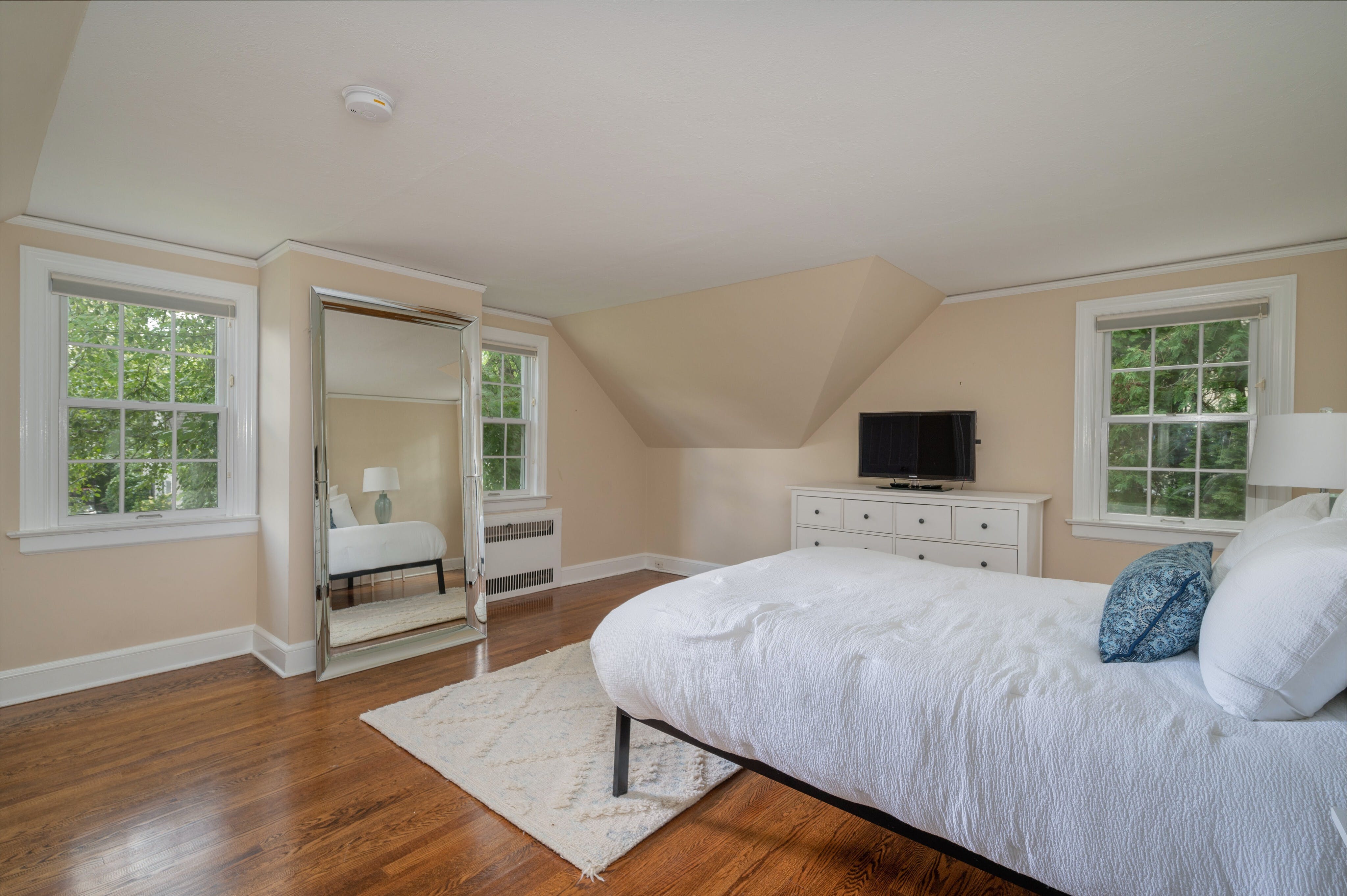 27 Colony Drive