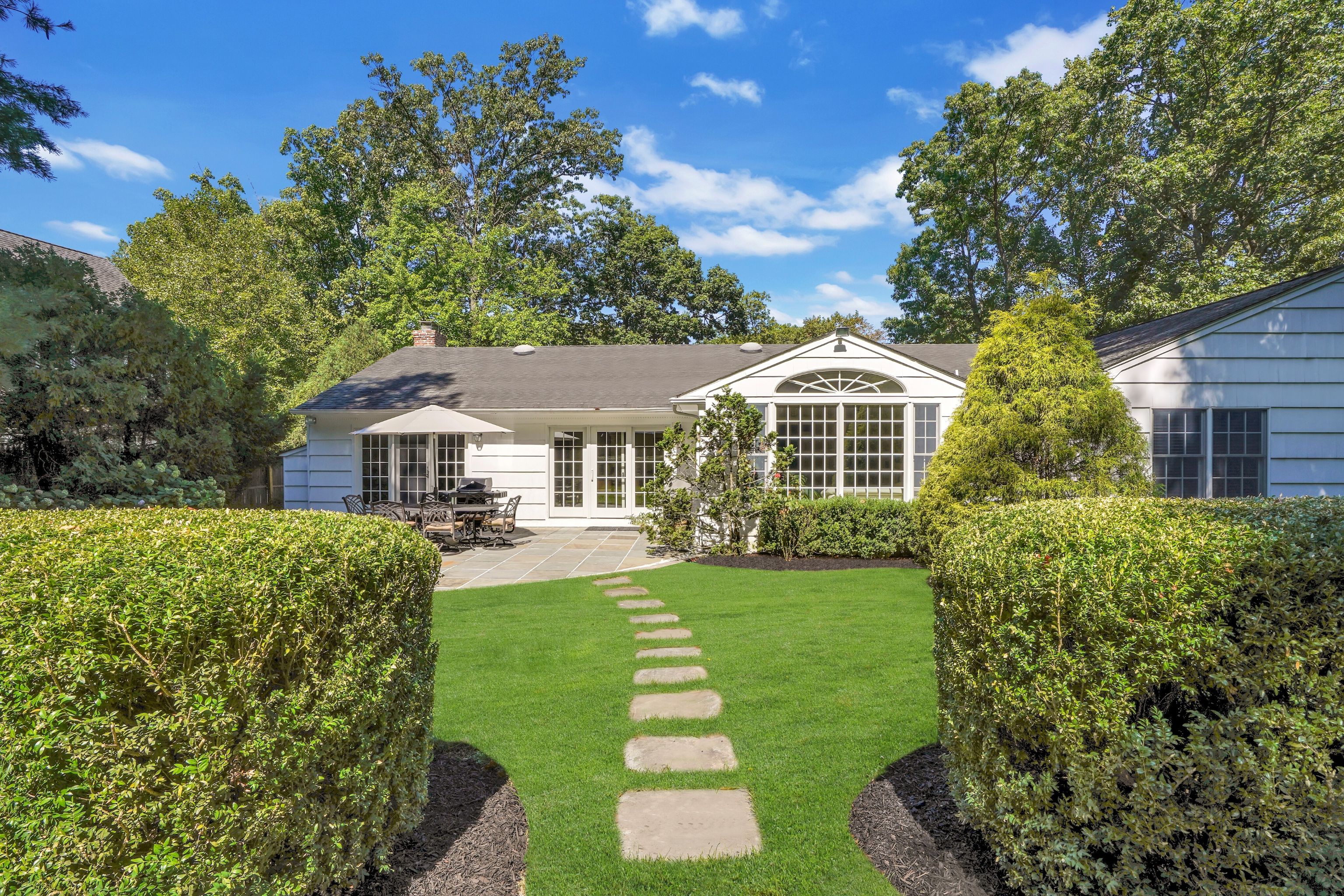 82 Mohawk Road