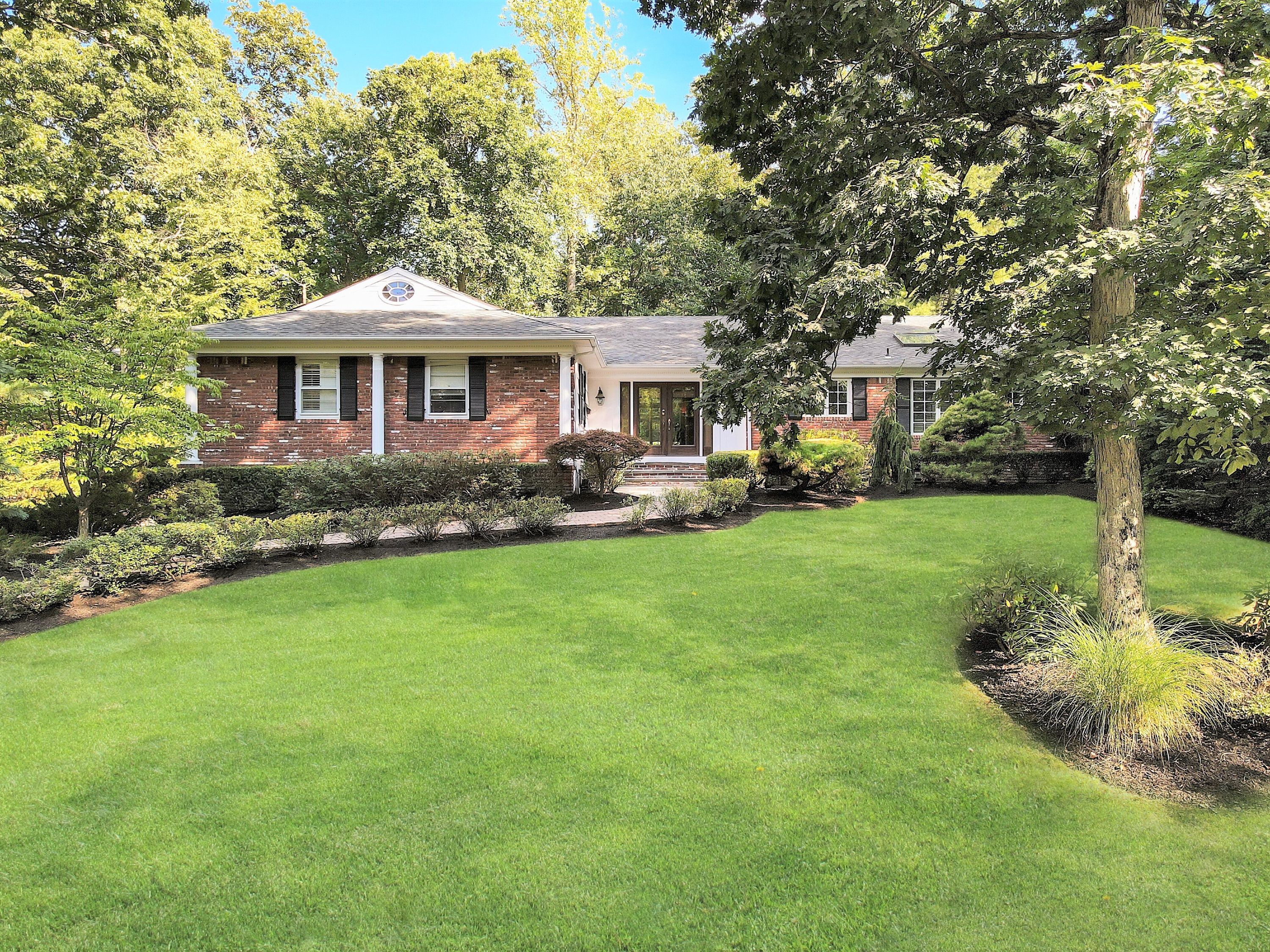 82 Mohawk Road