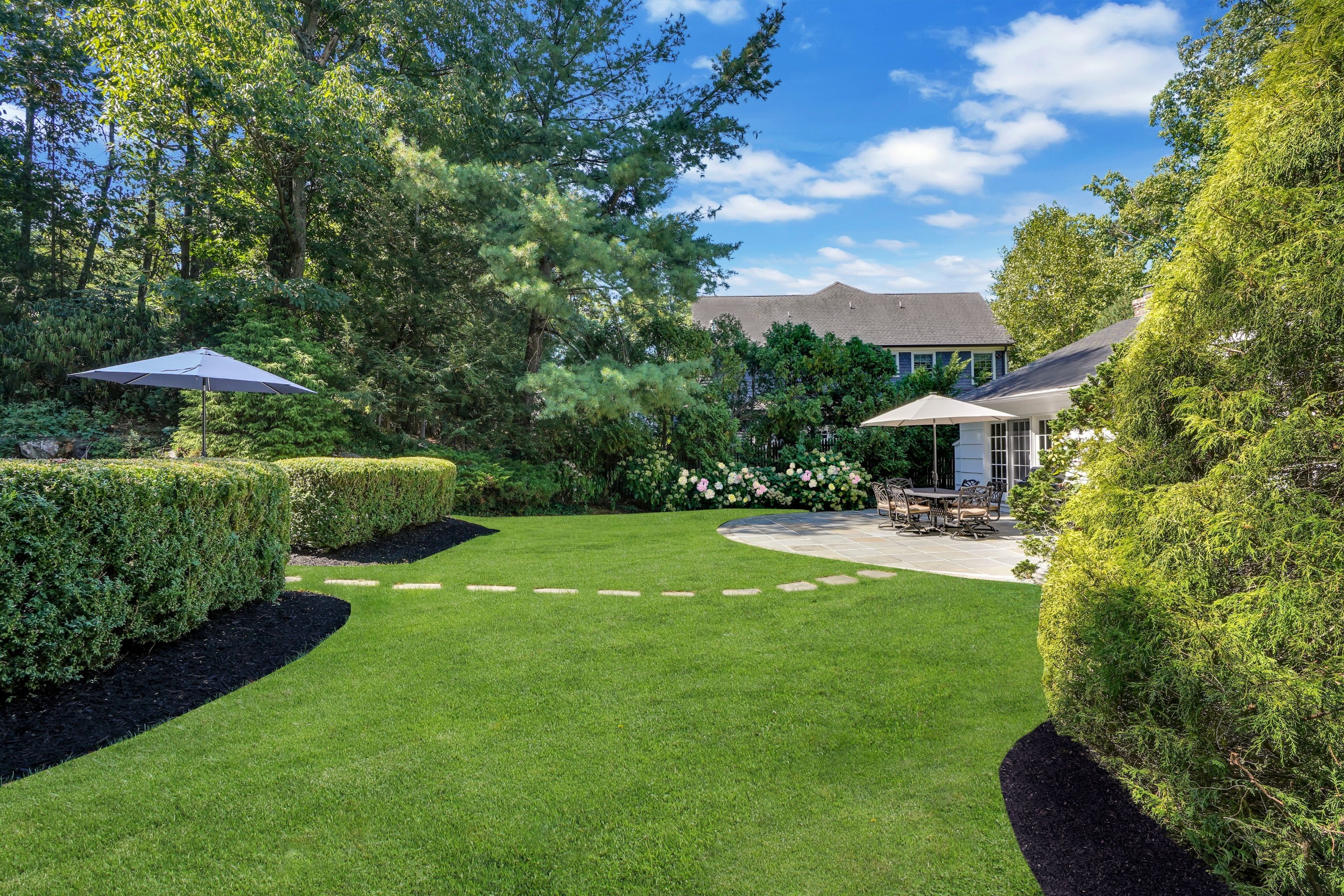 82 Mohawk Road