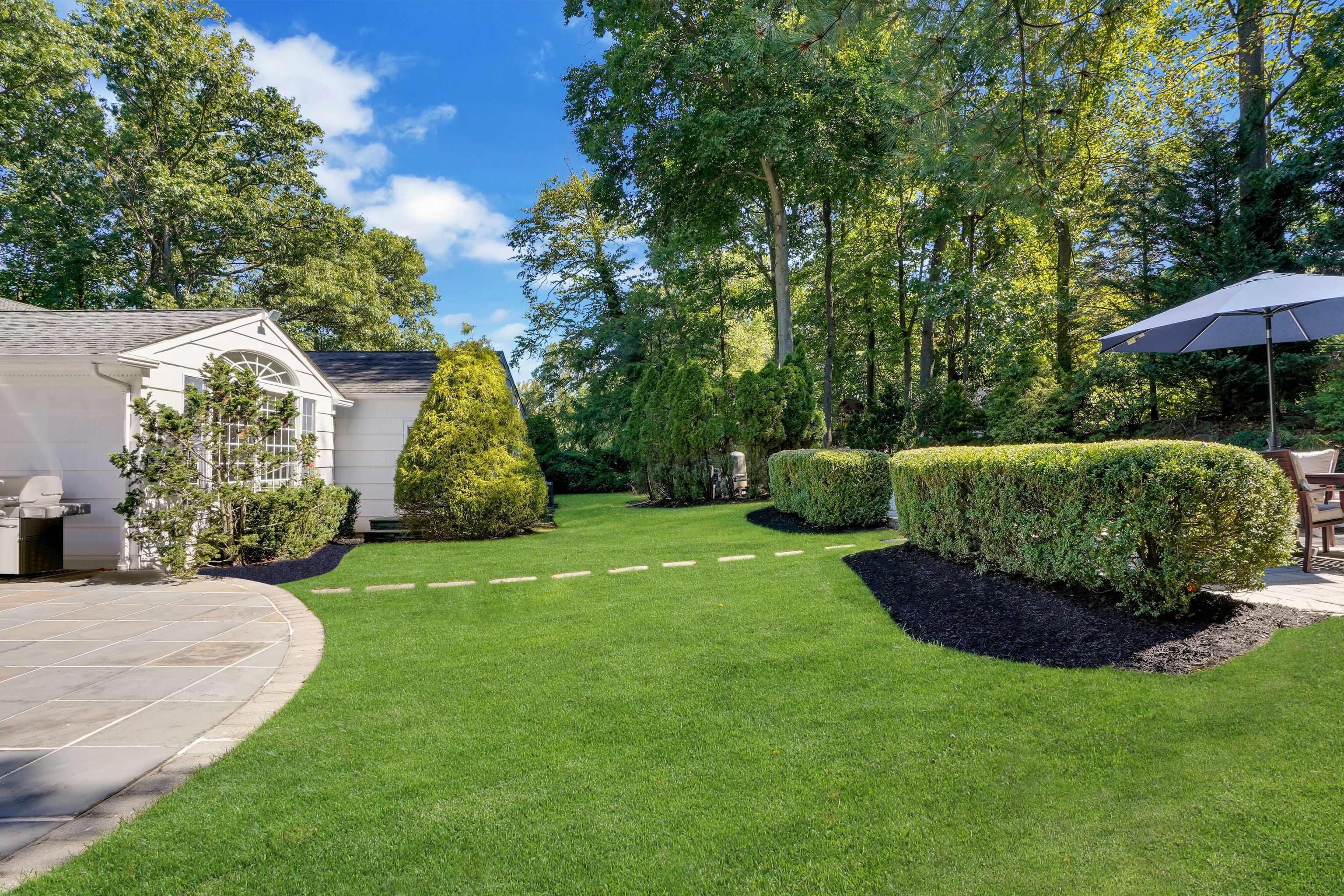 82 Mohawk Road