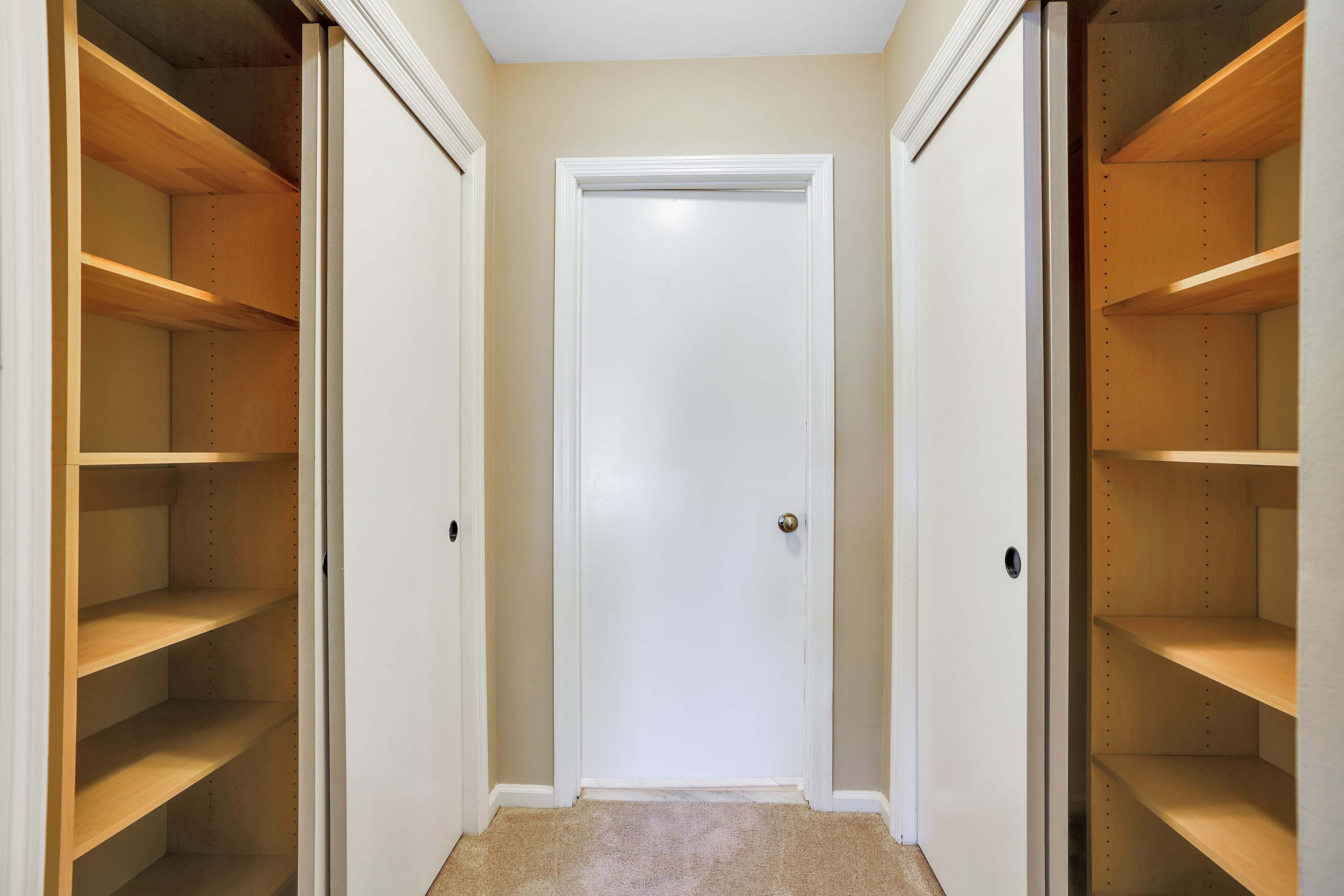 6 Dunbar Court
