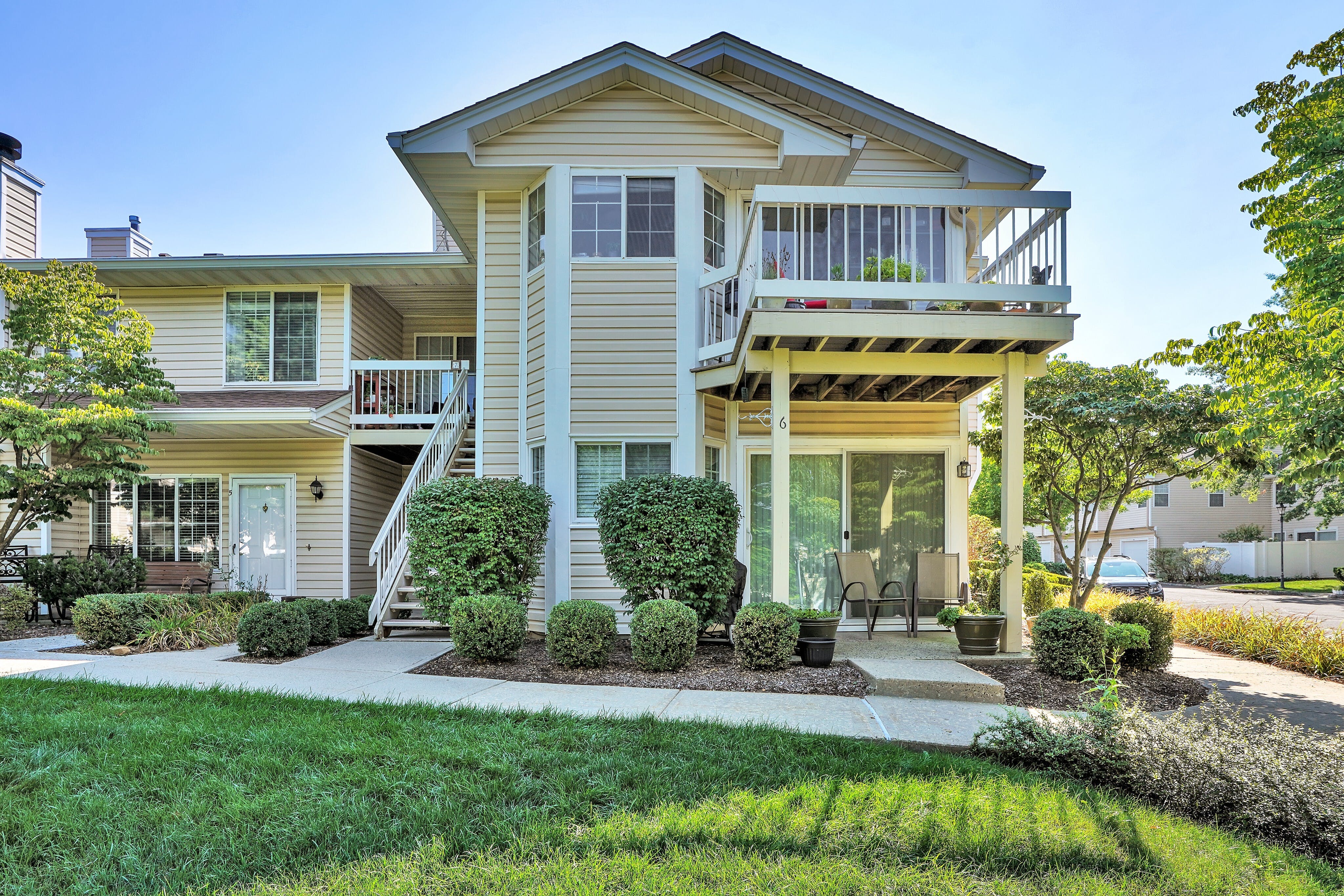 6 Dunbar Court