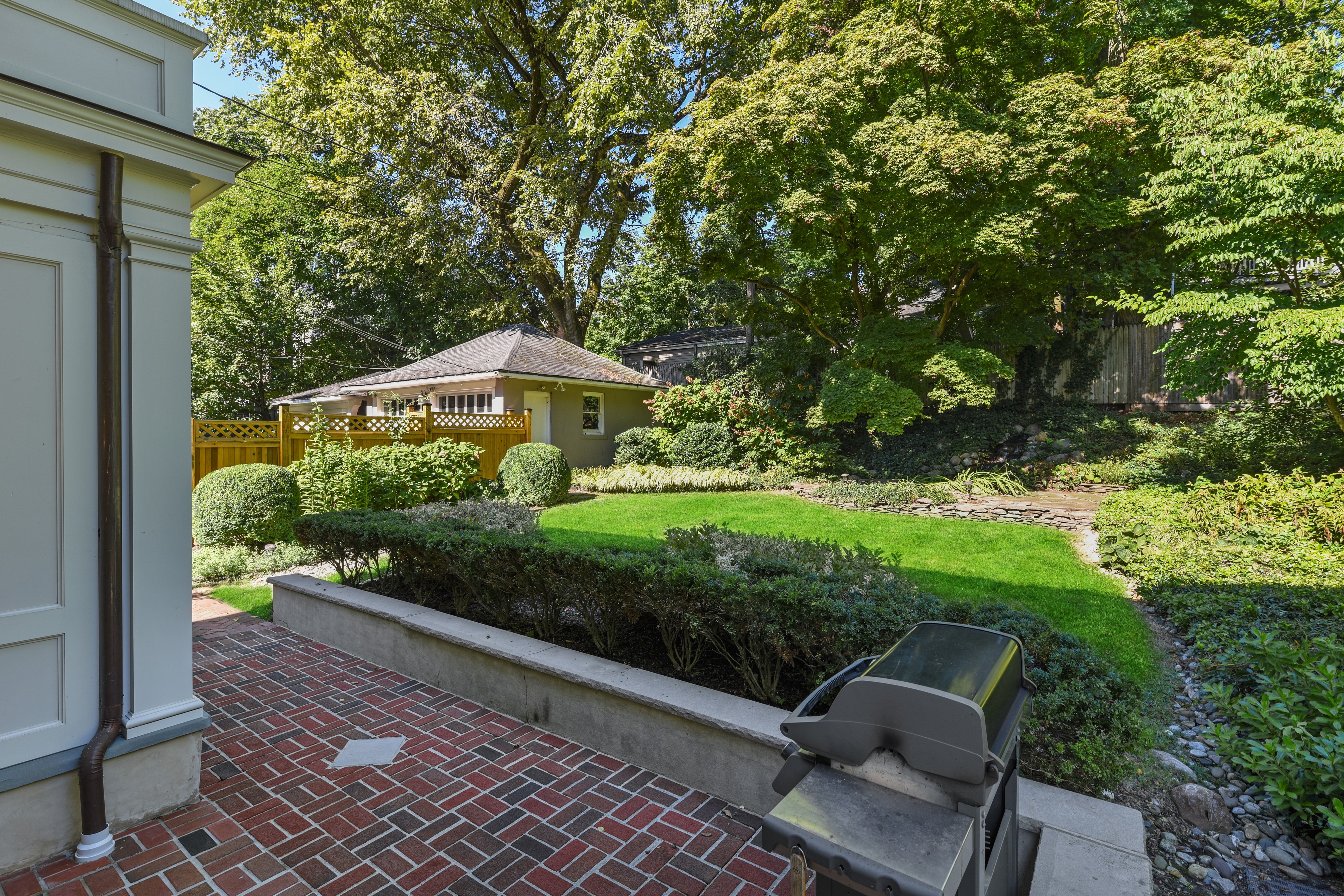 12 Prospect Avenue