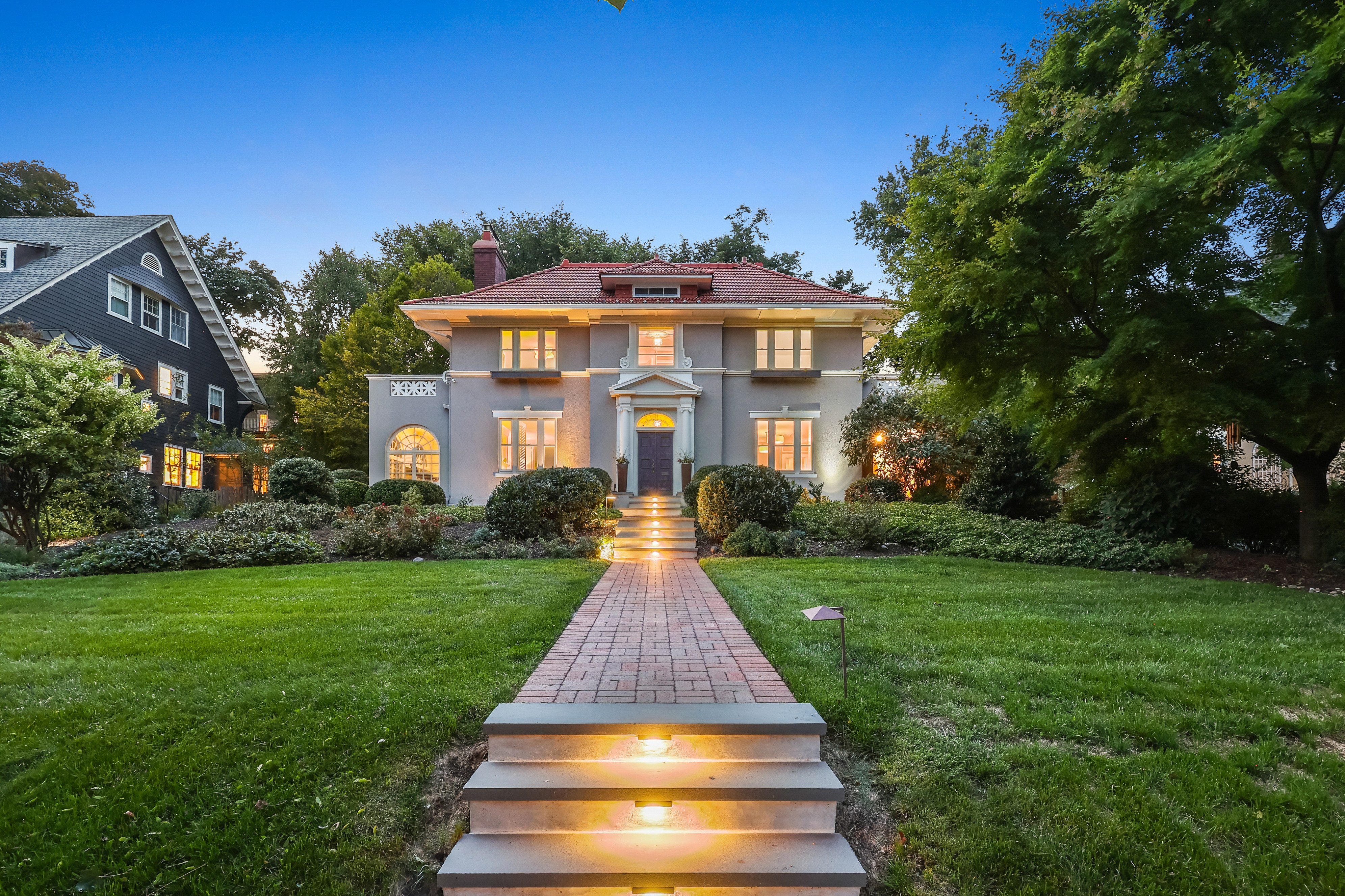 12 Prospect Avenue