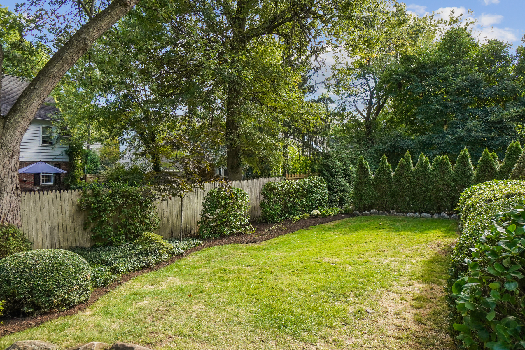15 Glen Oaks Avenue