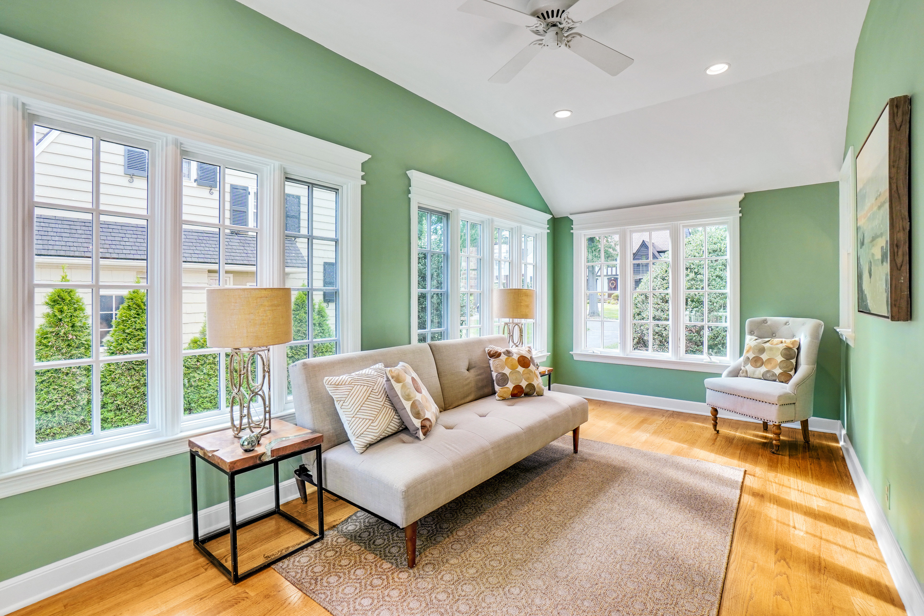 15 Glen Oaks Avenue