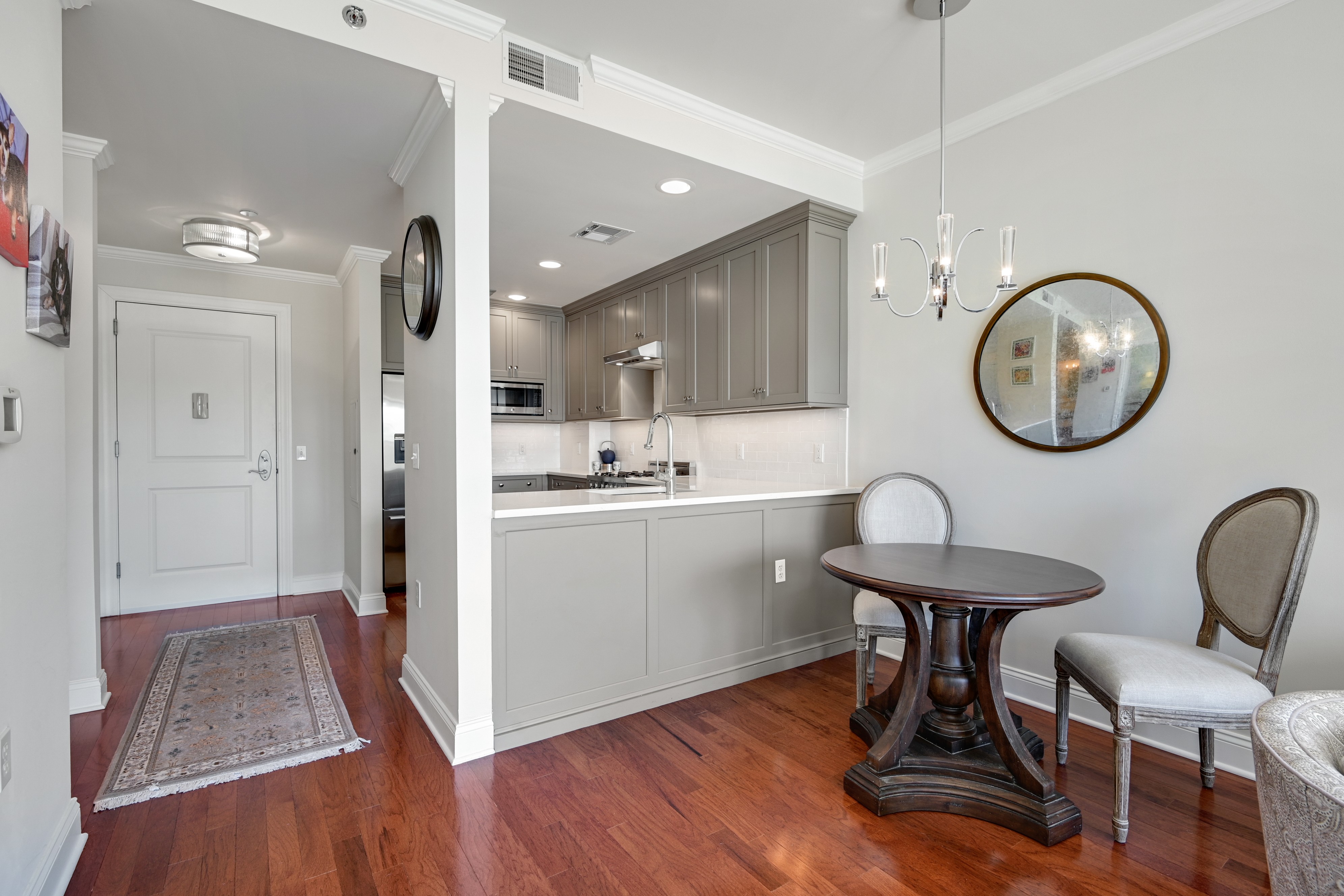 48 S. Park Street, #402