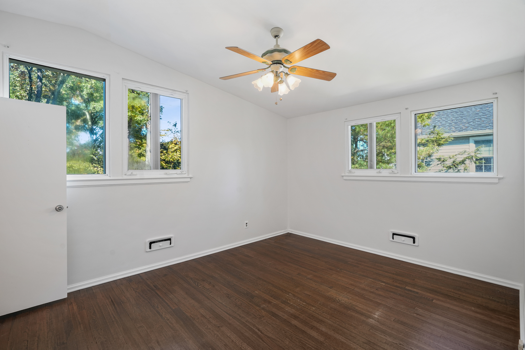 39 Canoe Brook Parkway