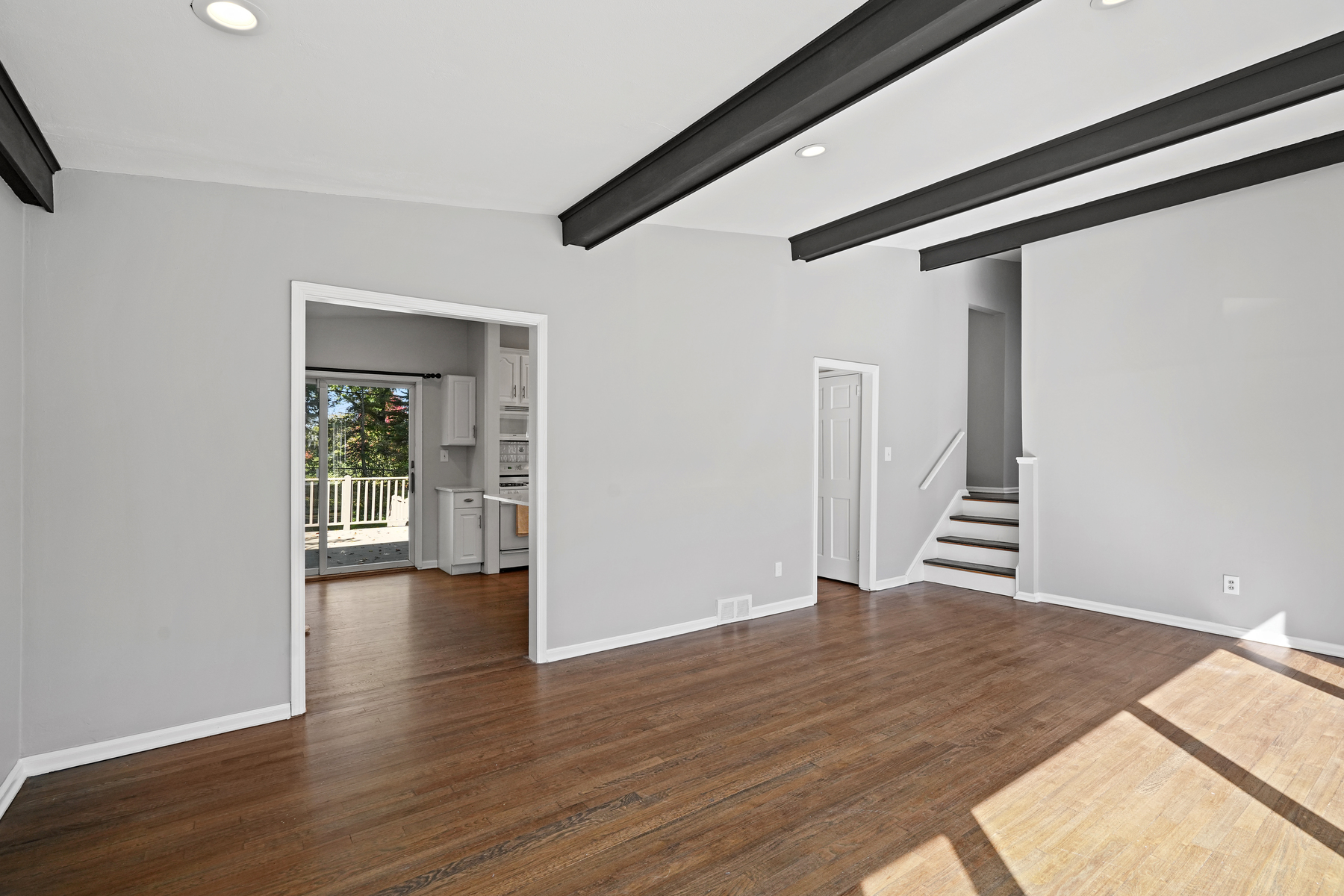 39 Canoe Brook Parkway
